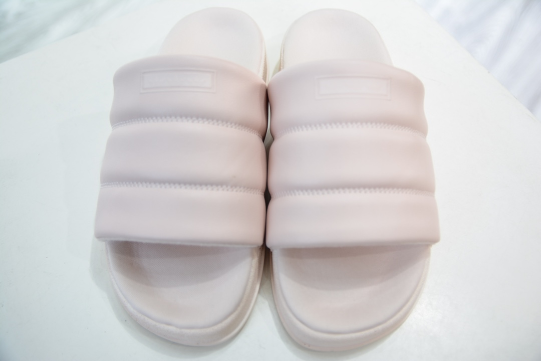 AD ADILETTE ESSENTIAL macaron bread sneakers slippers IG7150