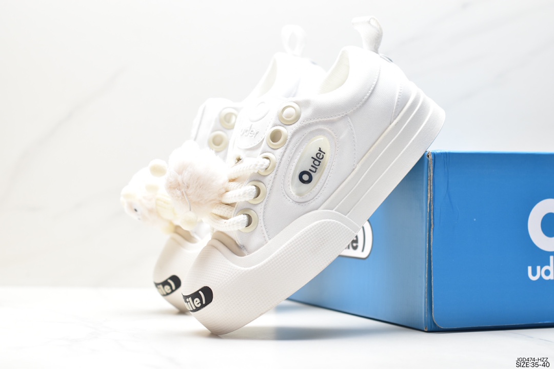 Retro sneakers Ocai vibe style is a very popular bread shoe recently