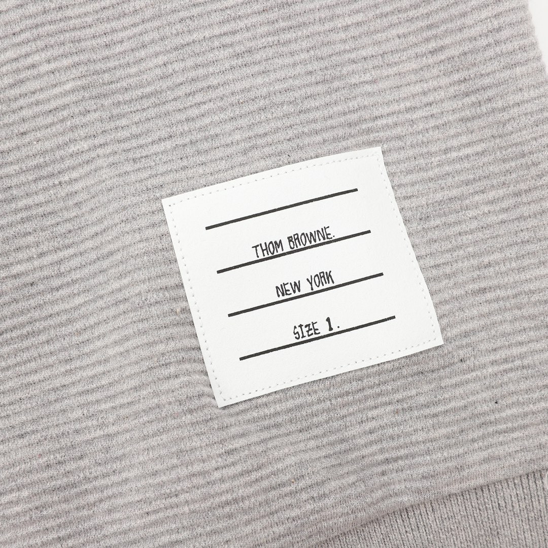 Thom Browne /汤姆布朗 水波纹华夫格圆领卫衣