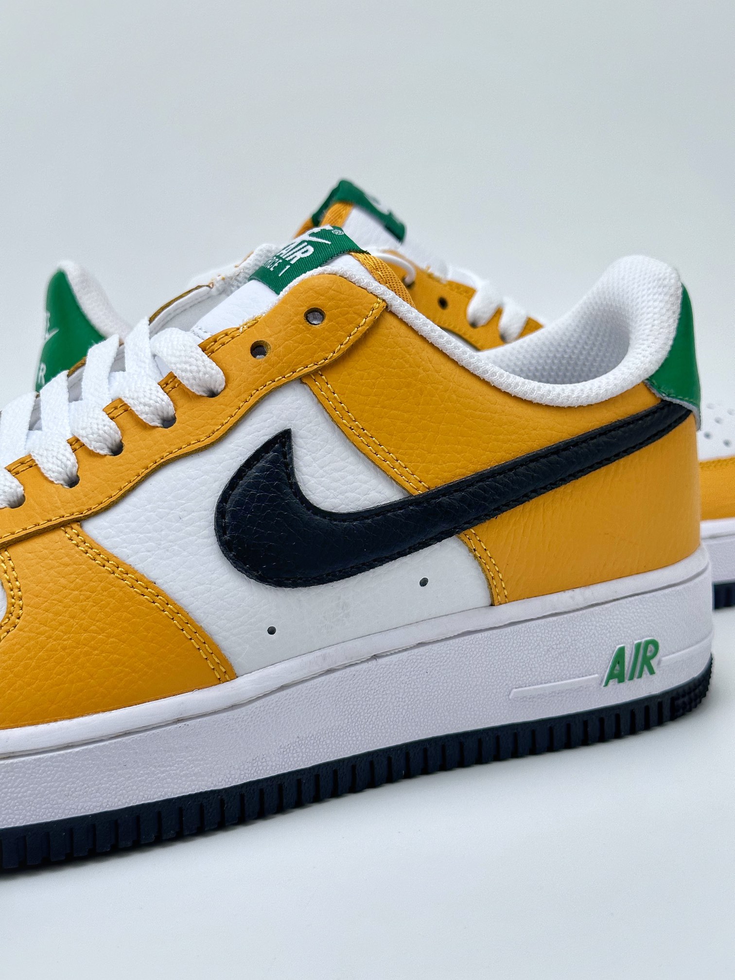 Nike Air Force 1 Low 07 黄白 FN8008-700