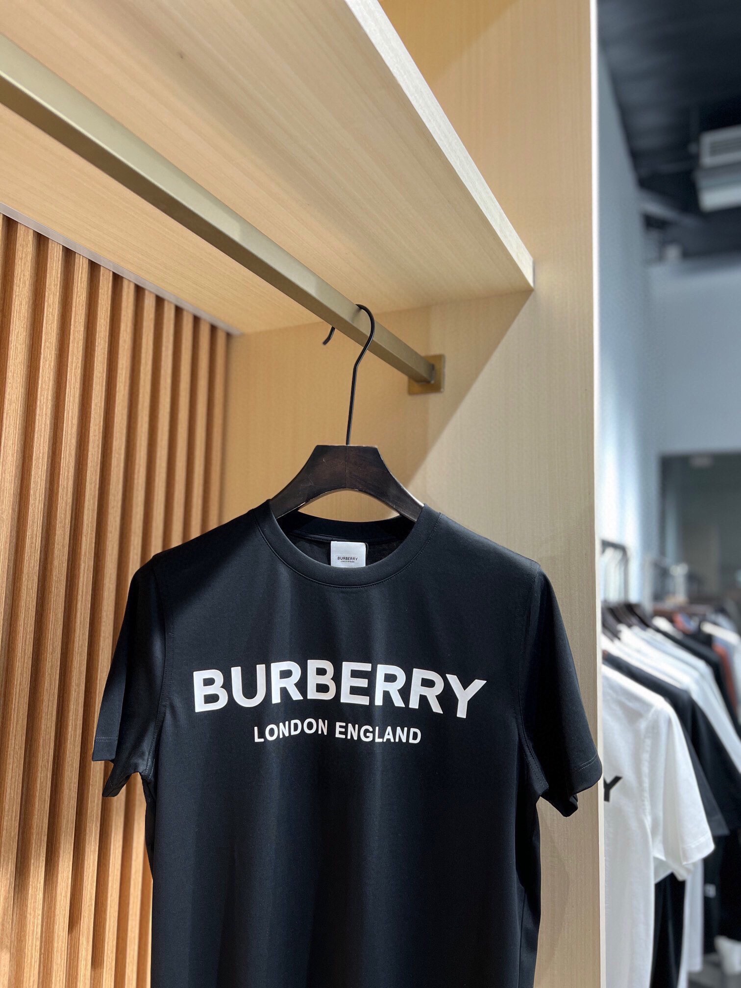 博柏利 Burberry 高定典藏名品高定成衣时装外套连衣裙衬衫T恤 #98D48CAA 2