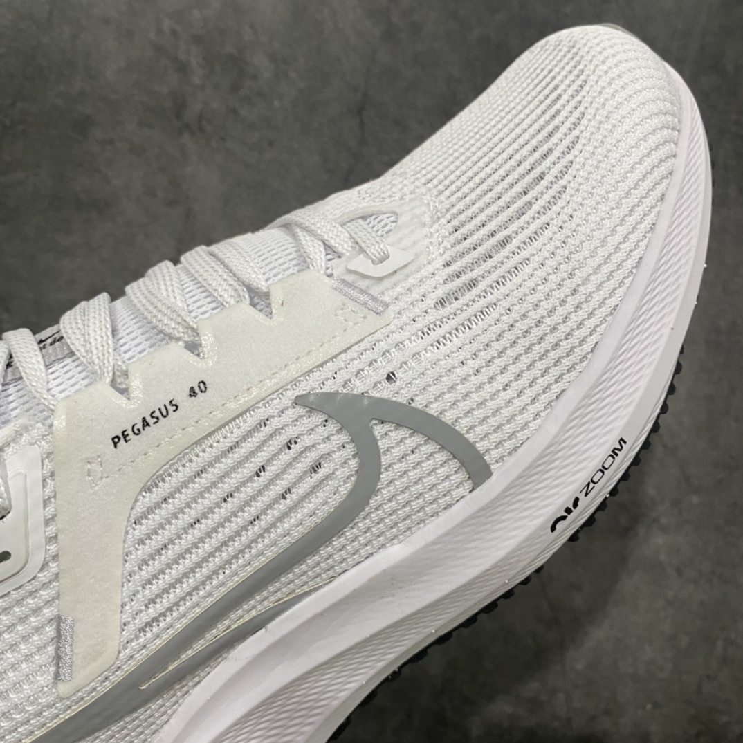 图片[6]-【DT版本】Nike Air Zoom Pegasus 40 登月专业跑步鞋 白色 DV3853-102n市售最高版本 独家裸鞋圈硬通货品质n正确内置前后双气垫n(且后掌加上原厂硬纸护板防止压力过大导致气垫漏气)n原档案数据 原盒原配 QC检验 钢印 俱全原厂网纱 原装MD大底同步科技 脚感完美还原 脚感堪比Boost  尺码：39 40 40.5 41 42 42.5 43 44 44.5 45 46n-莆田鞋批发中心