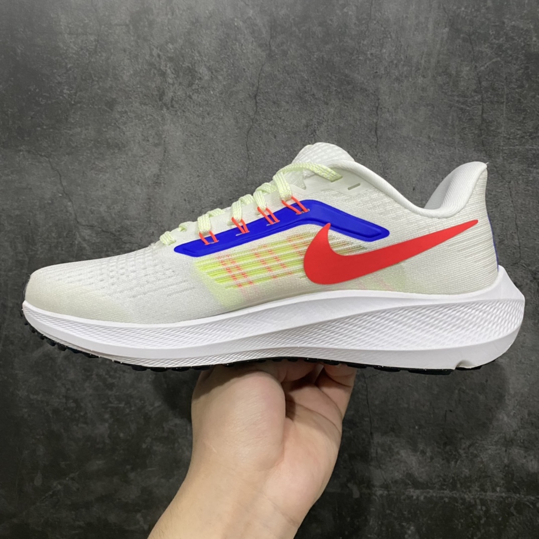 图片[2]-【DT版本】Nike Air Zoom Pegasus 39 登月专业跑步鞋 白色 DX3354-100n市售最高版本 独家裸鞋圈硬通货品质n正确内置前后双气垫n(且后掌加上原厂硬纸护板防止压力过大导致气垫漏气)n原档案数据 原盒原配 QC检验 钢印 俱全原厂网纱 原装MD大底同步科技 脚感完美还原 脚感堪比Boost  尺码：36 36.5 37.5 38 38.5 39 40 40.5 41 42 42.5 43 44 44.5 45 46n-莆田鞋批发中心