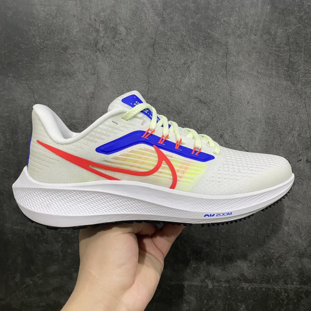 【DT版本】Nike Air Zoom Pegasus 39 登月专业跑步鞋 白色 DX3354-100n市售最高版本 独家裸鞋圈硬通货品质n正确内置前后双气垫n(且后掌加上原厂硬纸护板防止压力过大导致气垫漏气)n原档案数据 原盒原配 QC检验 钢印 俱全原厂网纱 原装MD大底同步科技 脚感完美还原 脚感堪比Boost  尺码：36 36.5 37.5 38 38.5 39 40 40.5 41 42 42.5 43 44 44.5 45 46n-莆田鞋批发中心