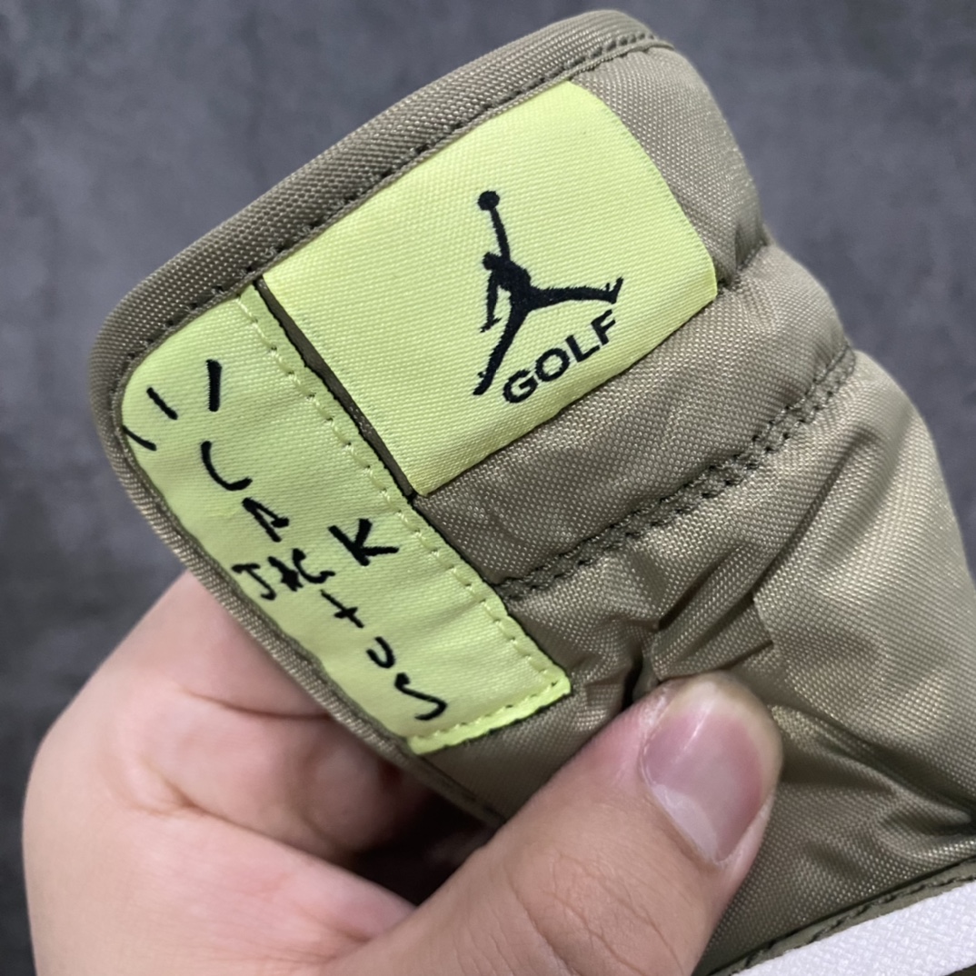 图片[5]-【莞产DG版本】Travis Scott x Air Jordan 1 Golf AJ1乔1 TS联名倒钩高尔夫低帮6.0 FZ3124-200nn目前首家高端版本出货n国内一线头部知名大厂出品原鞋原楦头纸板开发 原厂防尘纸极致一眼正品既视感n配色方面也基本照搬了倒钩3.0配色 以橄榄绿色为底 搭配米白色框架呈现 标志性的反钩Swoosh则以黑色点缀 材质方面以麂皮与皮革拼接设计 鞋舌标签部分则以柠檬黄色点缀 GOLF字样和飞人Logo也表明鞋款身份 内侧TS标志性的Cactus Jack厂牌元素依然保留 不过同样以改为了黑色 后跟处的飞翼刺绣也采用黄色缝线打造 最大的变化就是外底部分采用了特殊的Golf纹路 相比于普通的AJ1更加防滑 鞋垫上也带有飞翼、鬼脸、Travis Scott等双方合作的标志性元素  尺码：40 40.5 41 42 42.5 43 44 44.5 45 46 47.5-莆田鞋批发中心