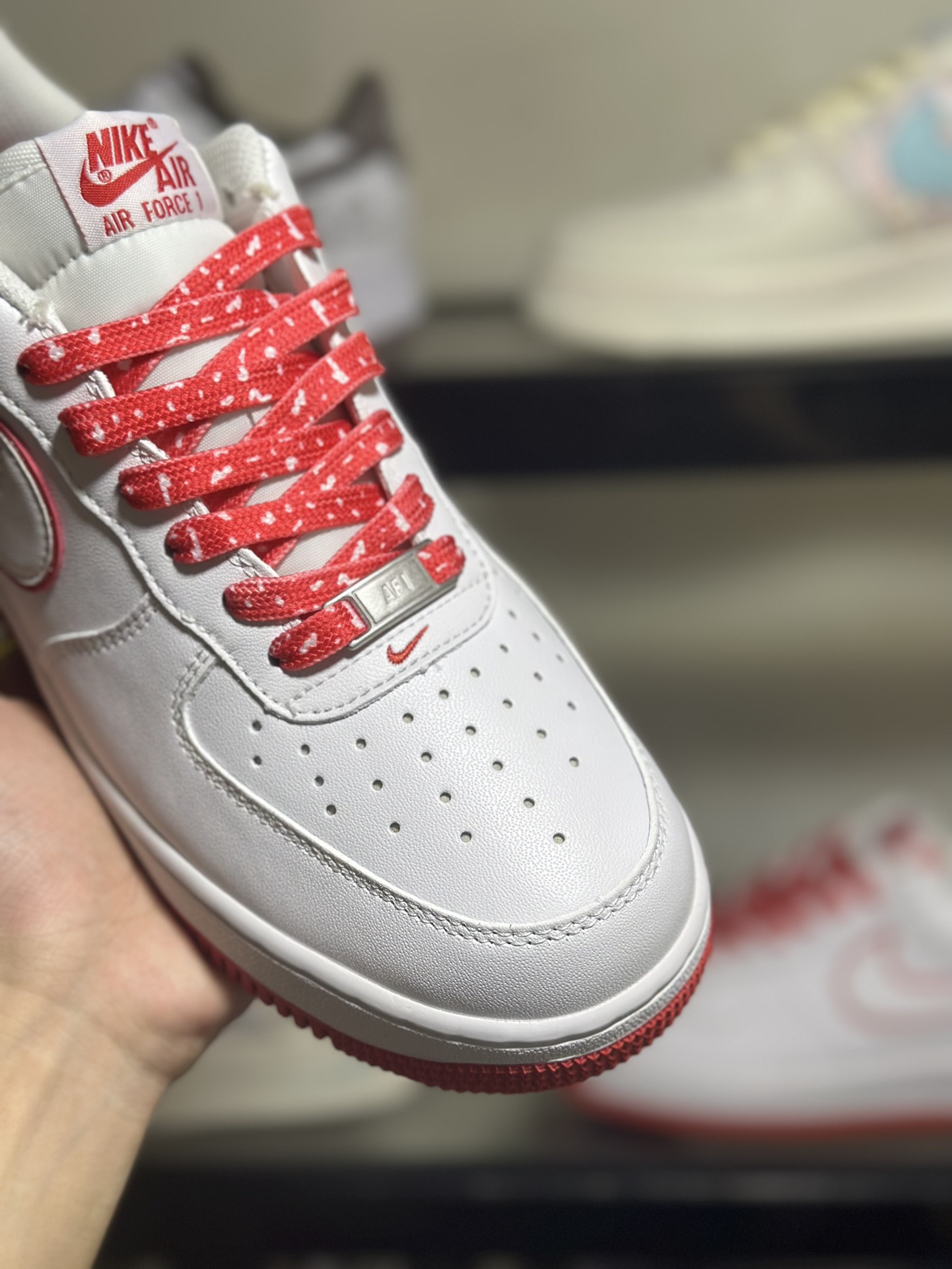 NikeAirForce1Low白红