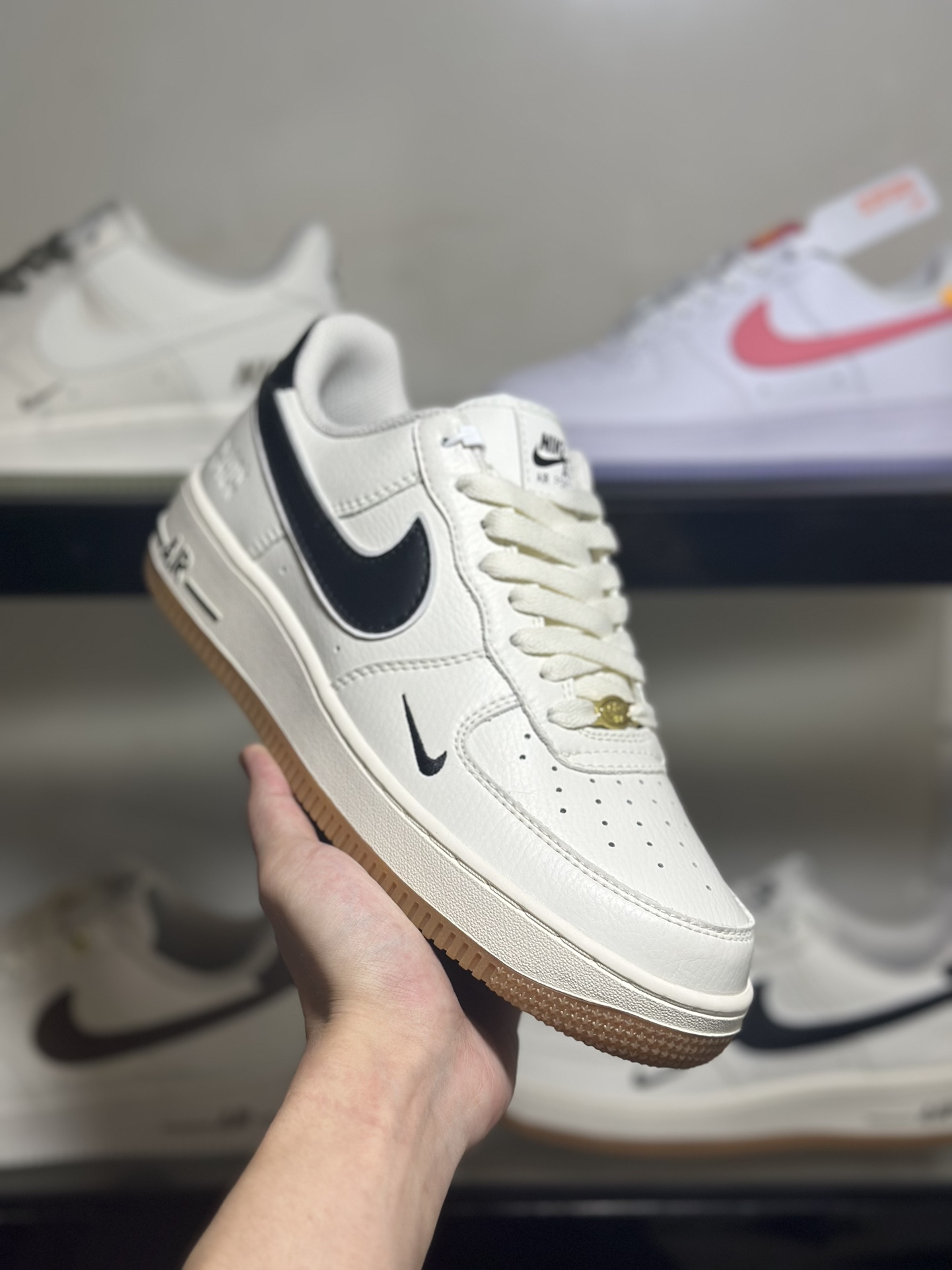 NikeAirForce1Low40