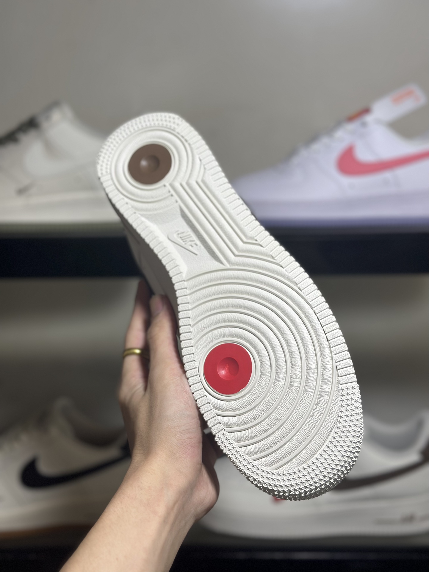 海外限量发售！公司级NIkeAirF