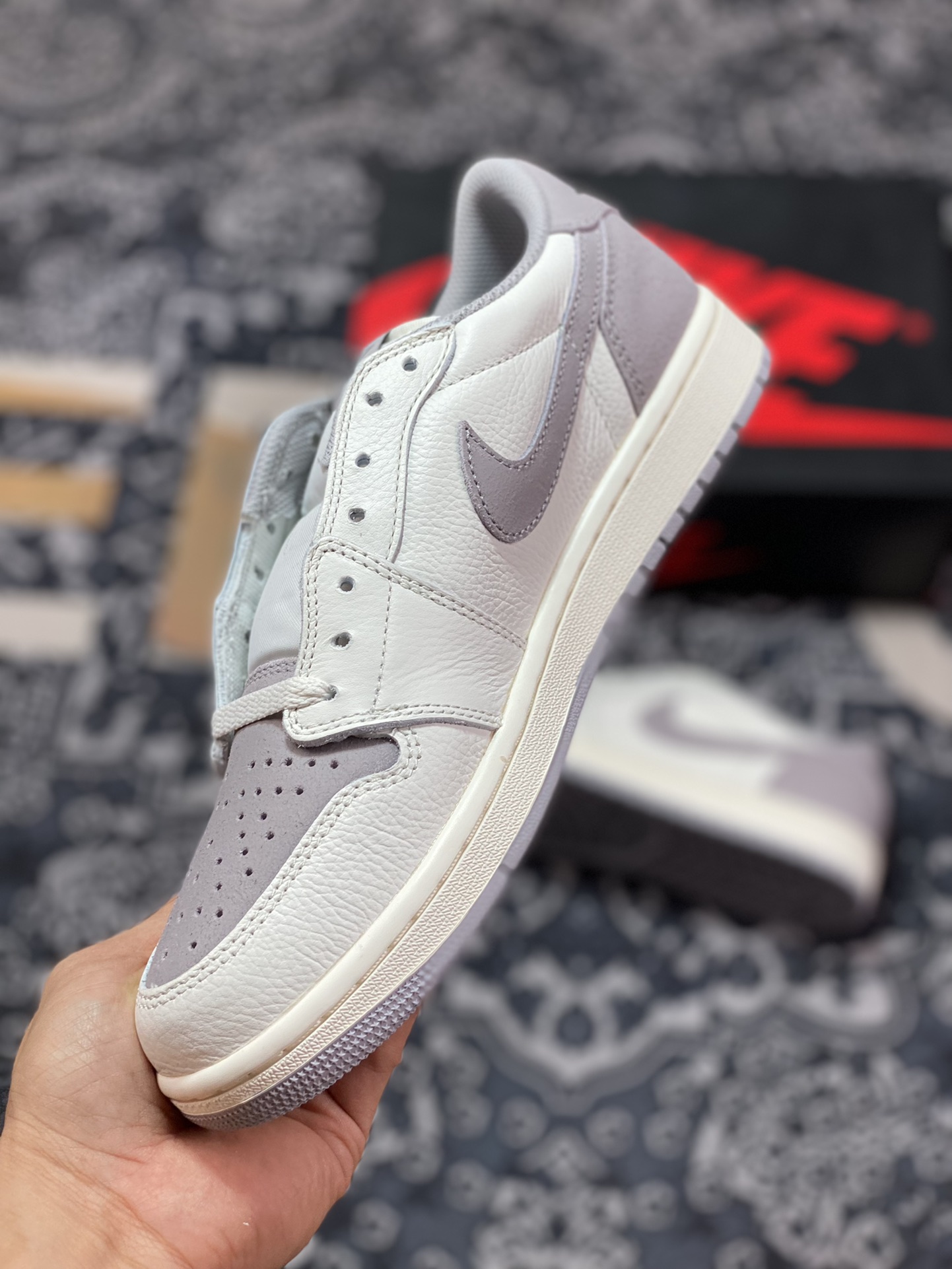 320 优选 Air Jordan 1 Retro Low OG”Atmosphere Grey“AJ1乔丹一代低帮篮球鞋“新百白灰”CZ0790-101