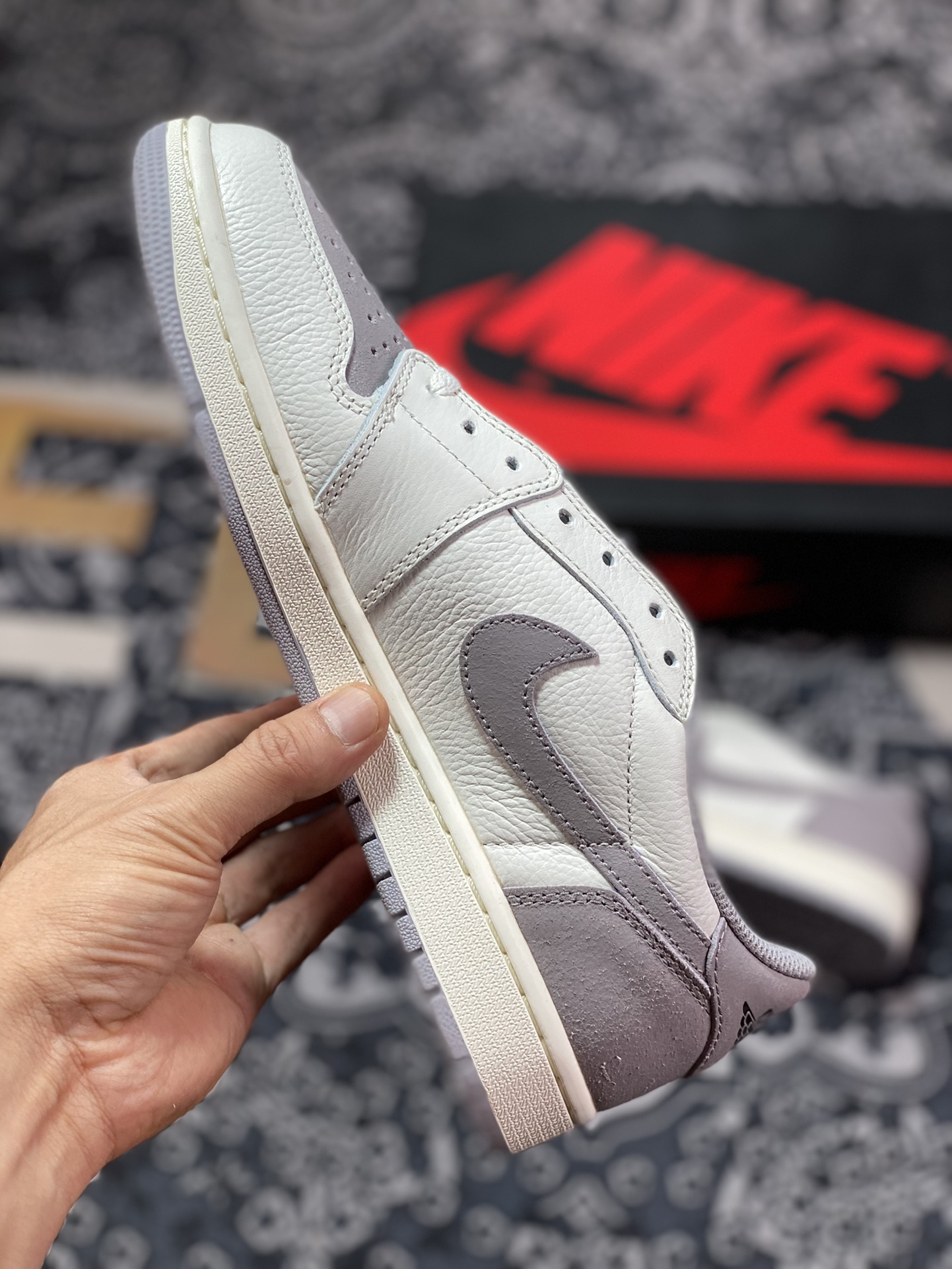 320 优选 Air Jordan 1 Retro Low OG”Atmosphere Grey“AJ1乔丹一代低帮篮球鞋“新百白灰”CZ0790-101