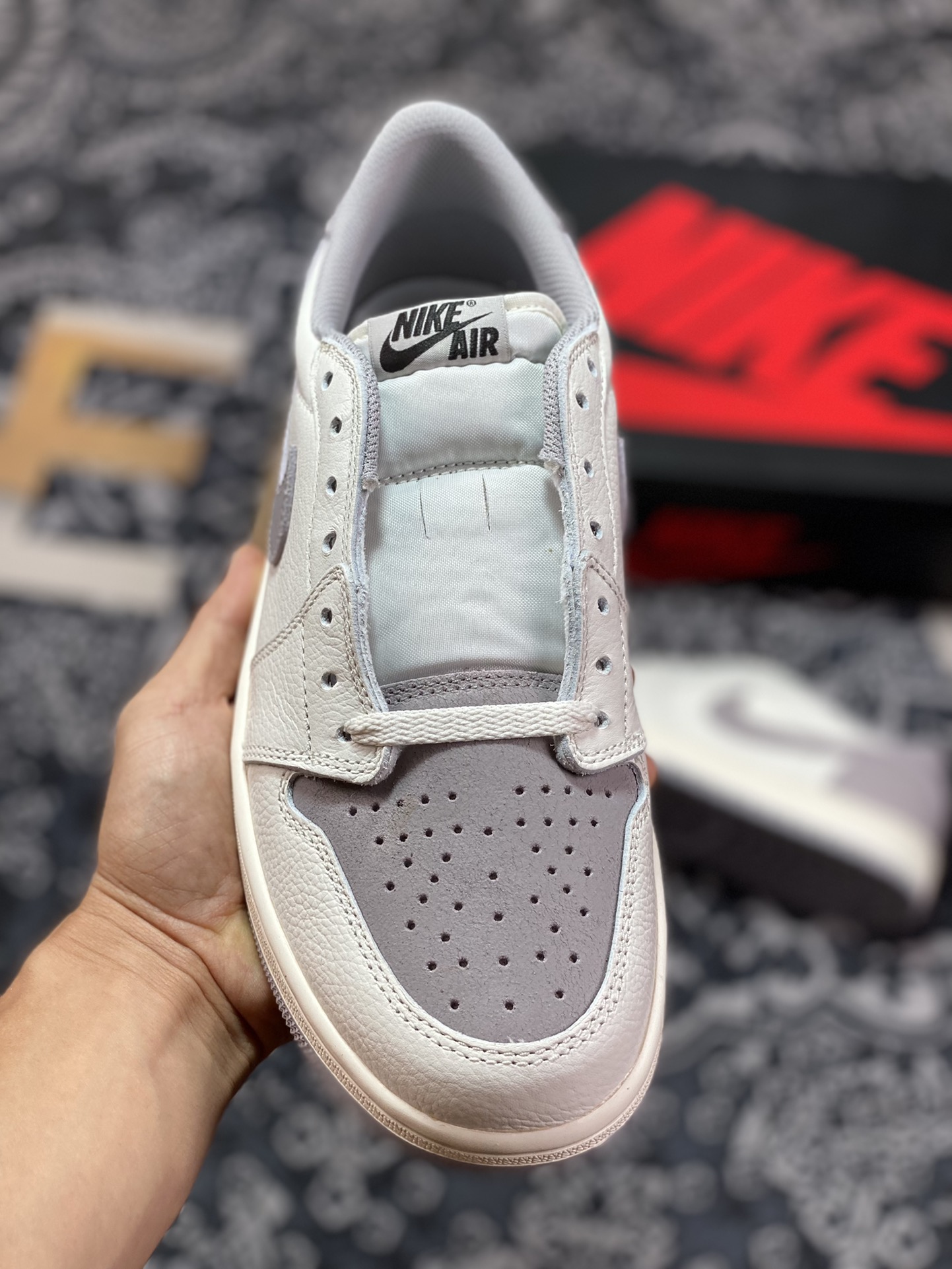 320 优选 Air Jordan 1 Retro Low OG”Atmosphere Grey“AJ1乔丹一代低帮篮球鞋“新百白灰”CZ0790-101