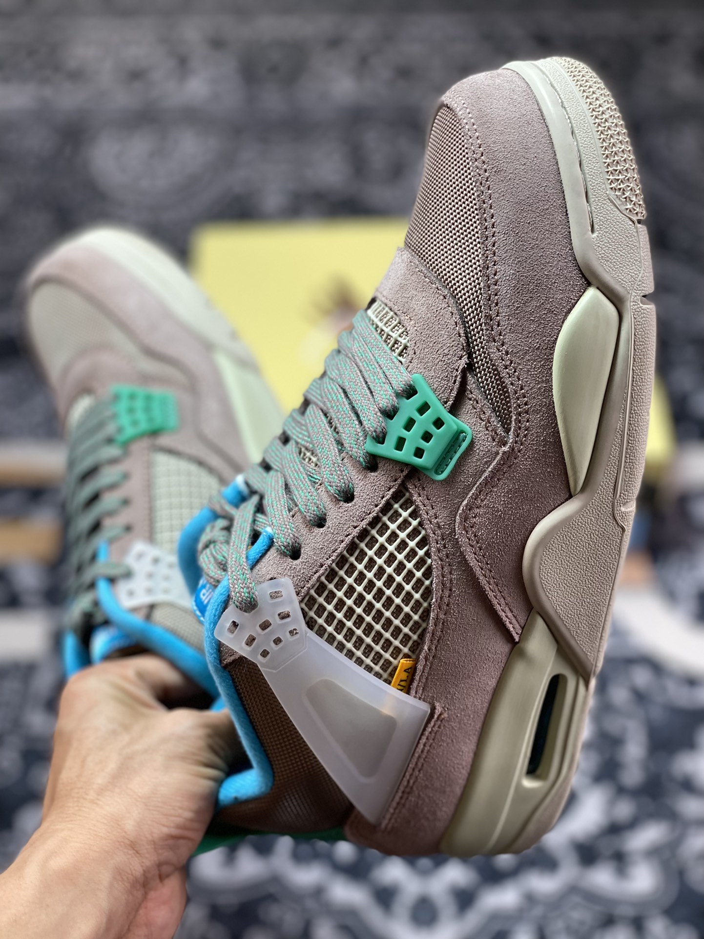 知名纯原大厂 Union LA x Air Jordan 4 Retro”Taupe Haze“灰褐 DJ5718-242