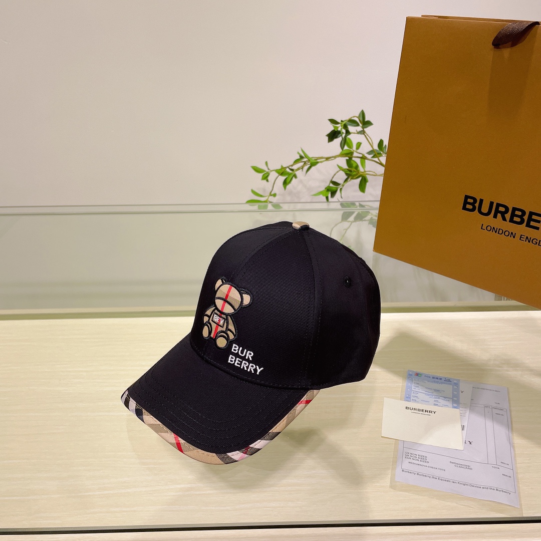 Burberry巴宝莉立体刺绣原单棒球帽