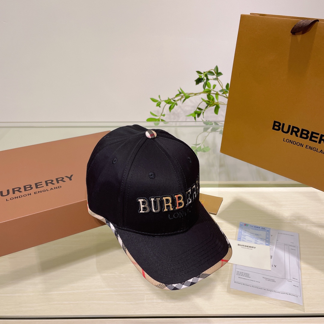 Burberry巴宝莉立体刺绣原单棒球帽