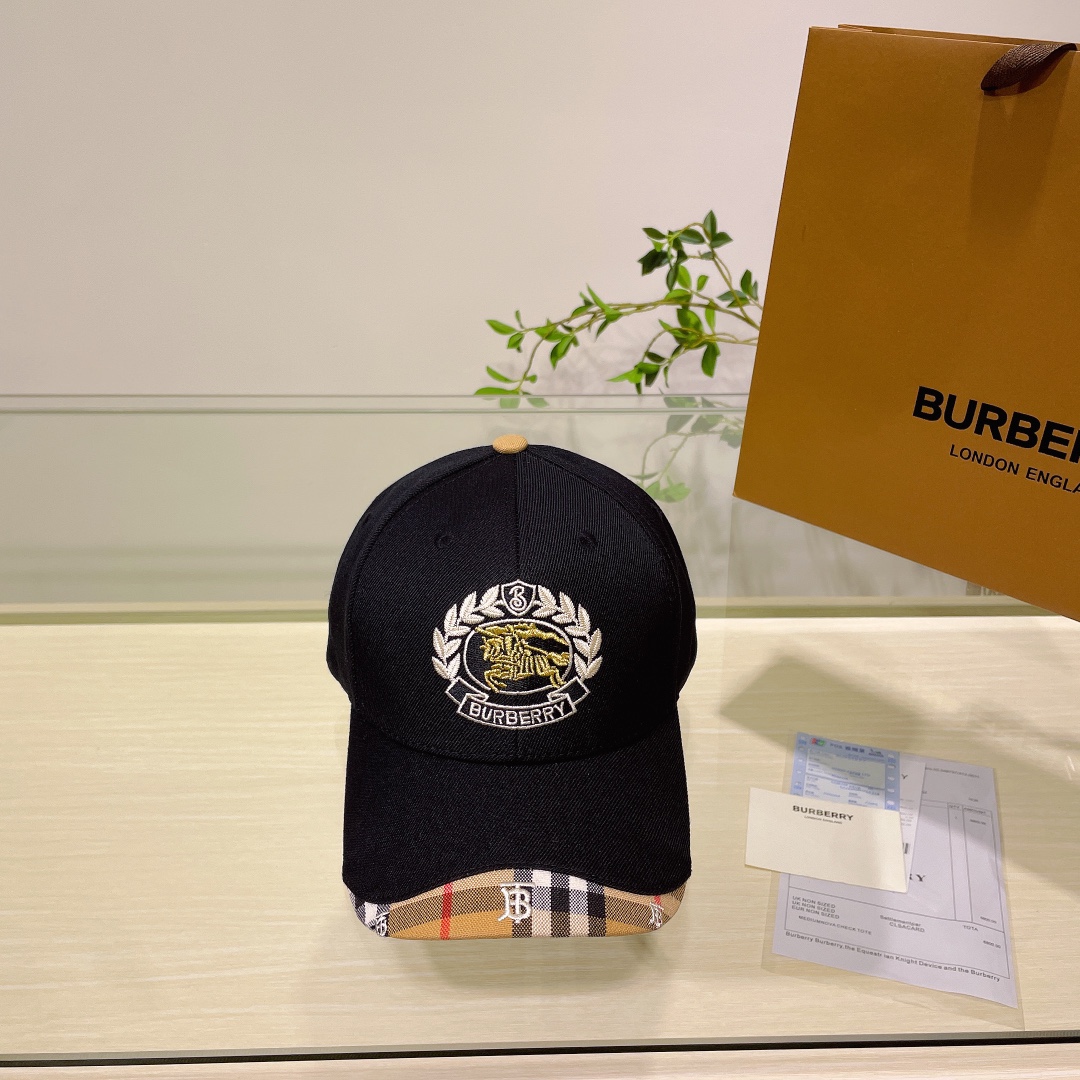 Burberry巴宝莉立体刺绣原单棒球帽