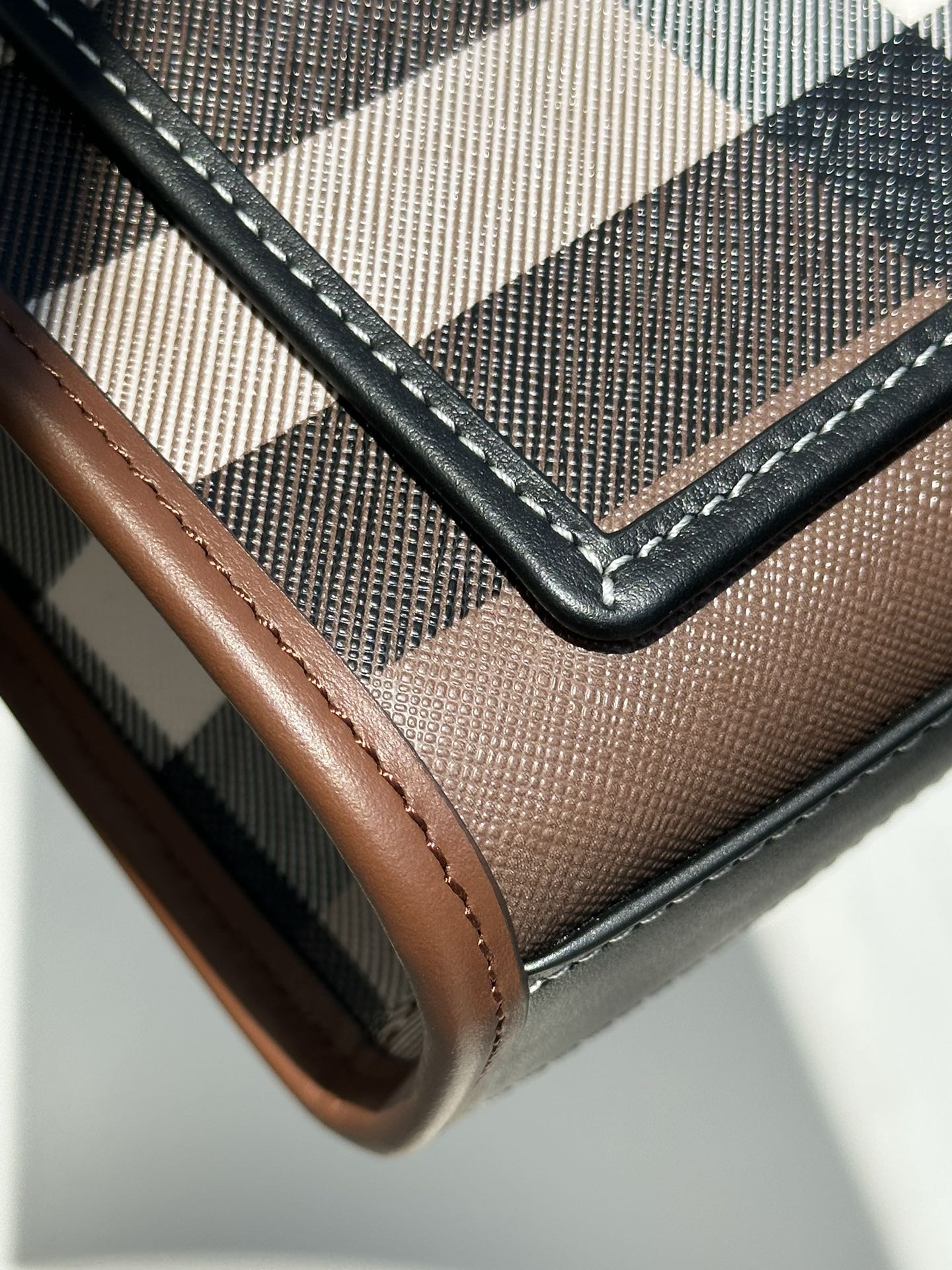 Burberry Italian Plaid Top Handle Bag, Luxurious Calfskin Leather Trim 4 i1690000648 1748 2