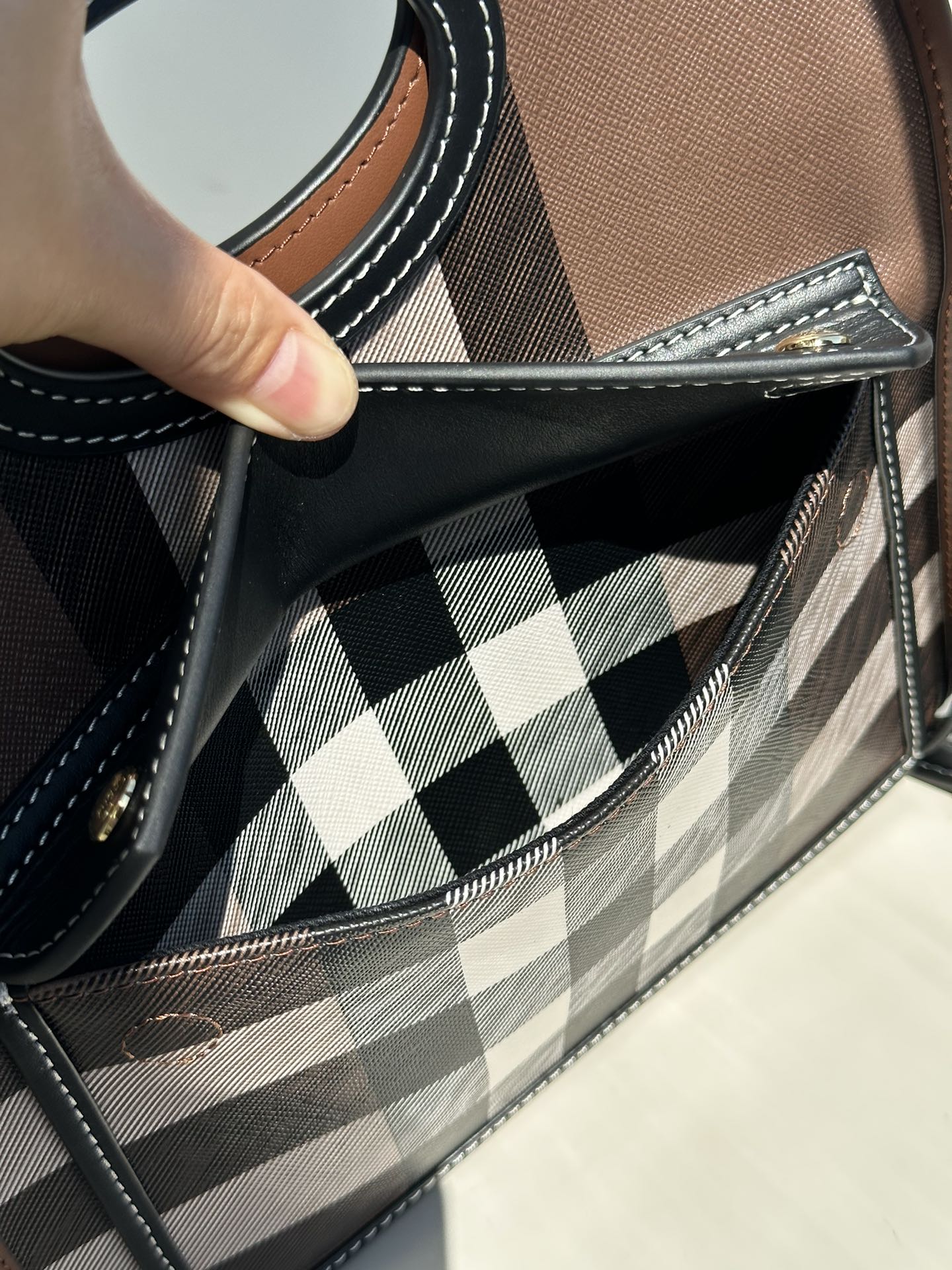 Burberry Italian Plaid Top Handle Bag, Luxurious Calfskin Leather Trim 5 i1690000648 5256 3