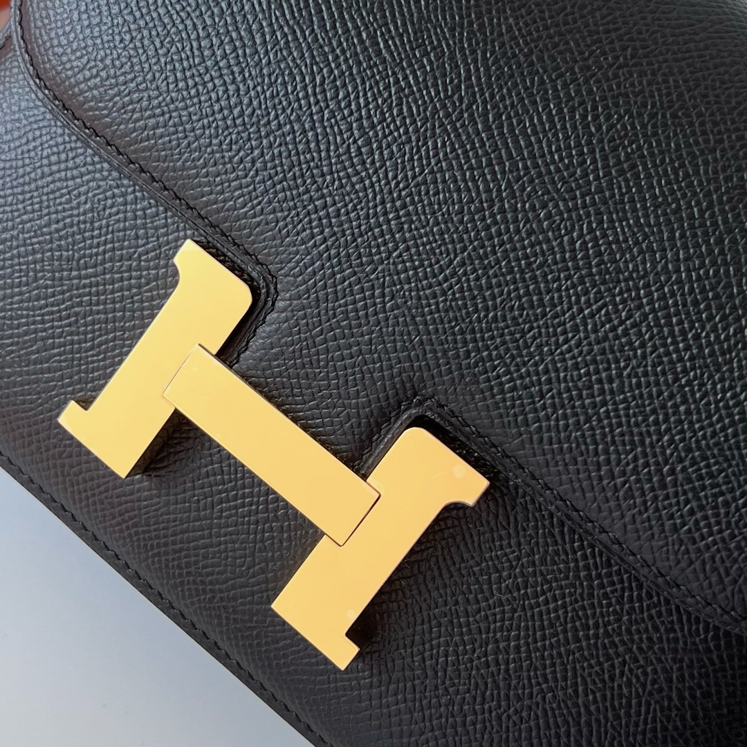 Hermès 25 small quantity Arrived! Constance19cm Epsom original palm print leather ck89 black Noir gold buckle top hand-sewn Mirror with mirror re