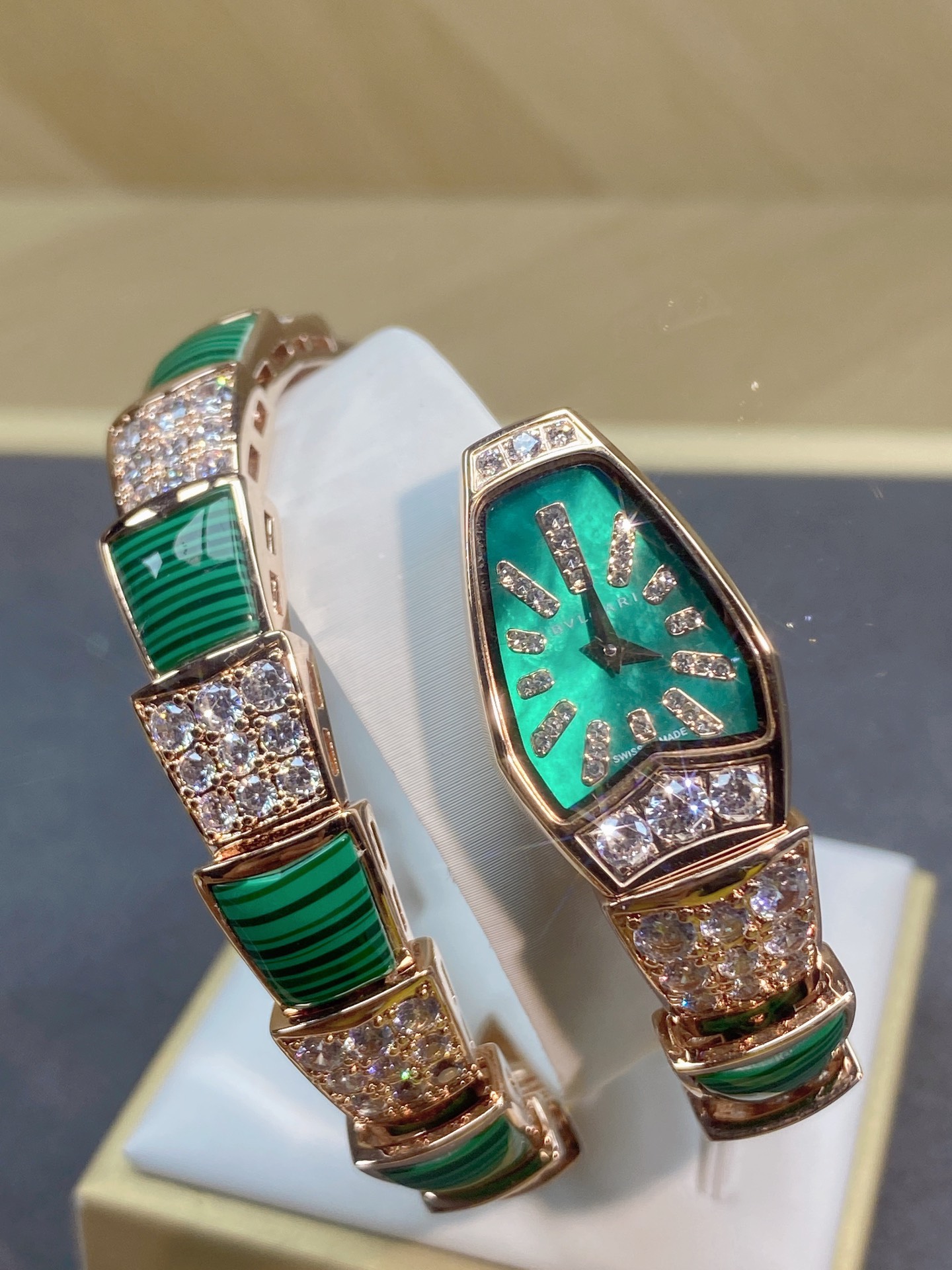 _dtZ9s6A8jrDPGisTq6EOCIf23Lsv55SwslF-ZFQ