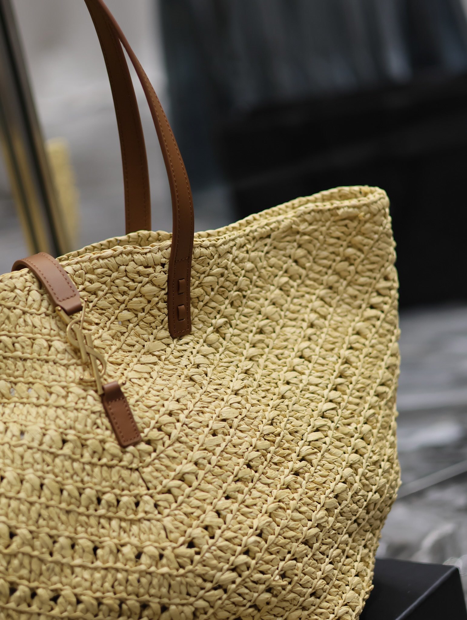 杏色大号PANIER菜篮子V型镂空草编totebag_Y家精致的巴黎格调在这款草编托特包中淋漓尽致Log