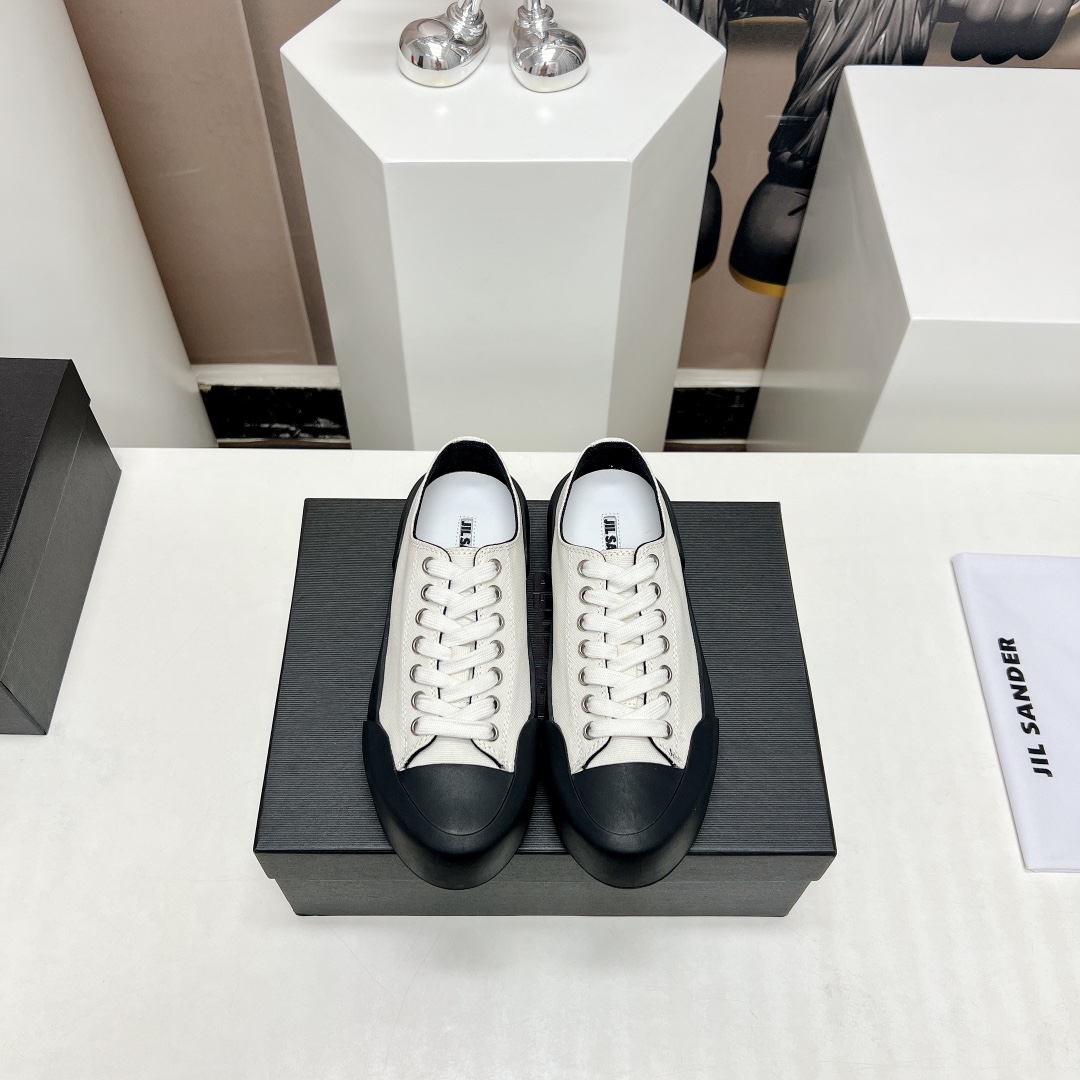 Jill Sander 2023 Leisure Classics Promotion: Vintage Style Shoes with Custom Features