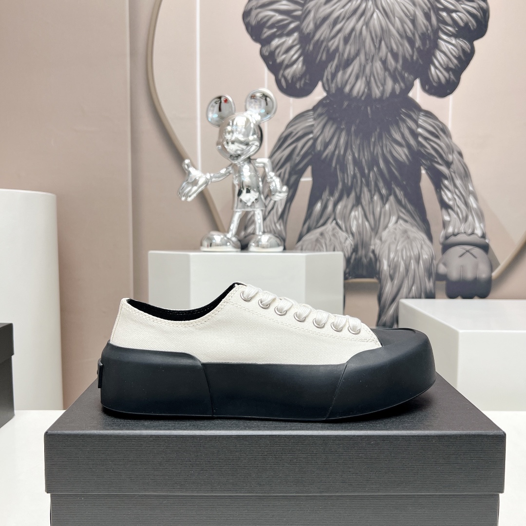 Jill Sander 2023 Leisure Classics Promotion: Vintage Style Shoes with Custom Features - 图片 5