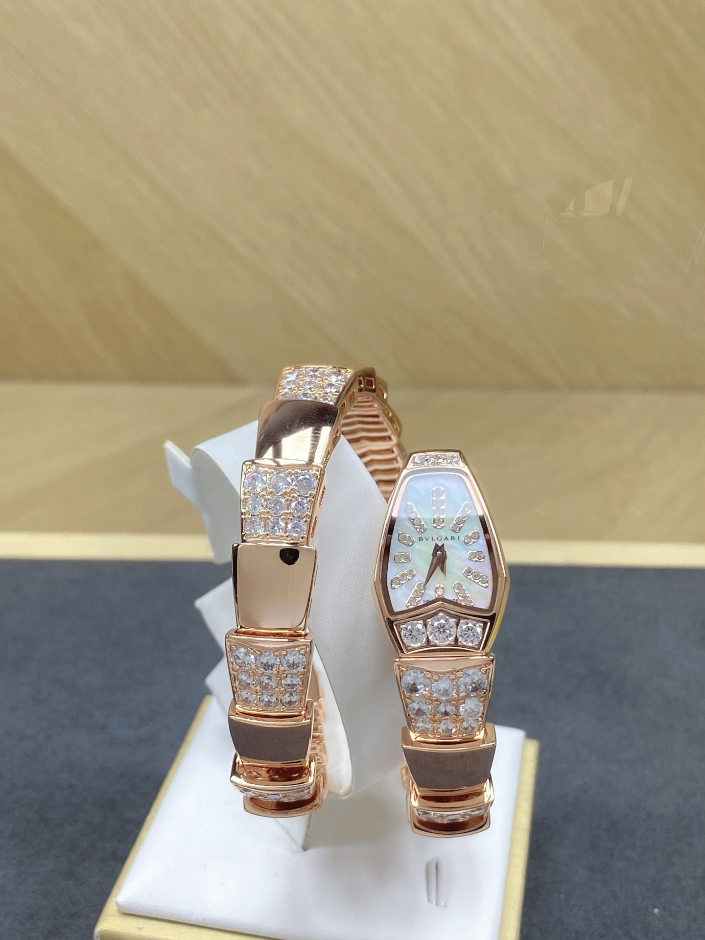 _dyM9sl8fI69ewEZxstMd4L4o2r5KKlpjC3Ov7bQ