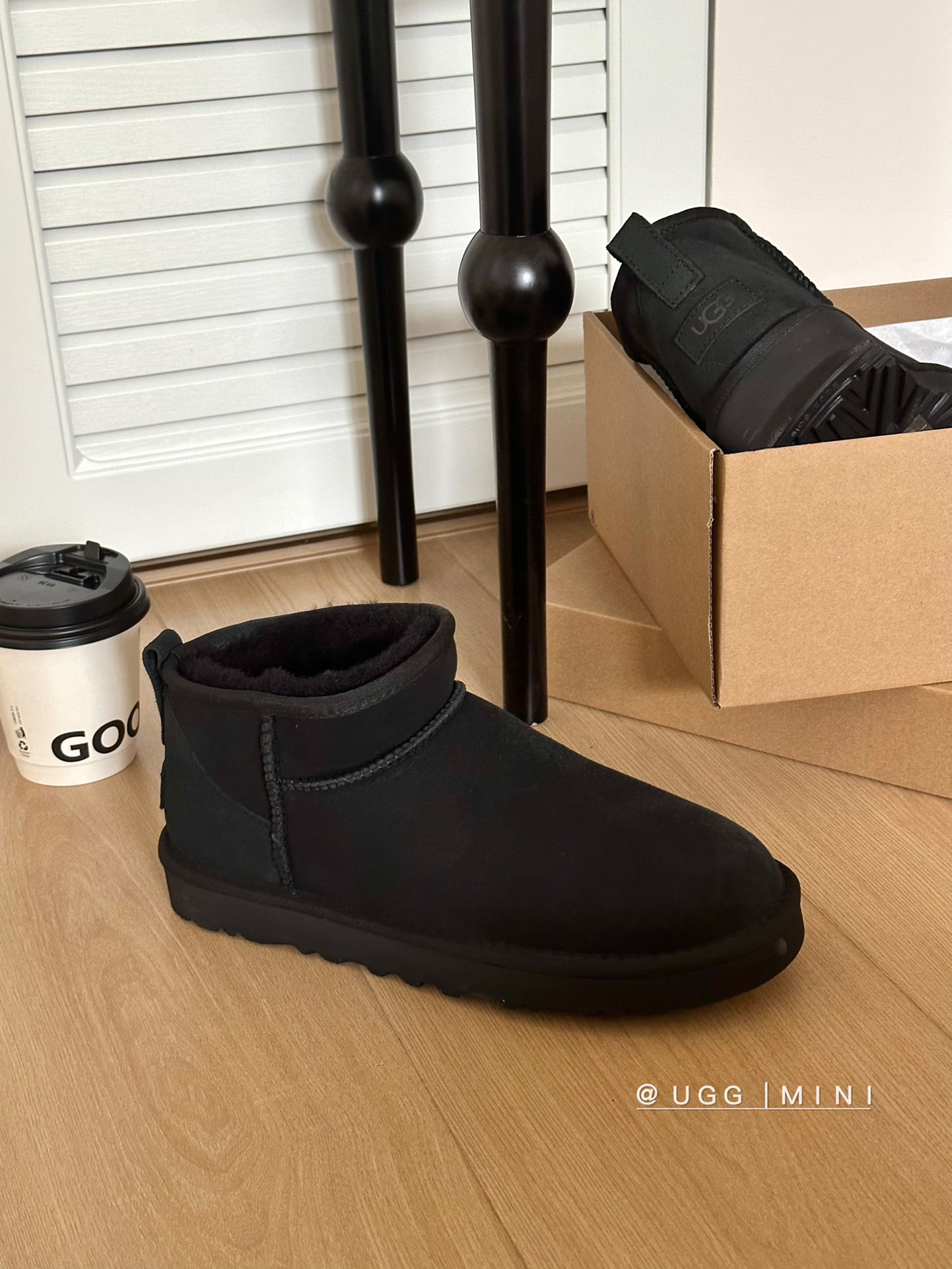 🆕🔜mini～周冬雨｜男款
▪️采用隆丰澳洲进口皮毛一体
▪️防滑.耐磨大底  
size：40-44【