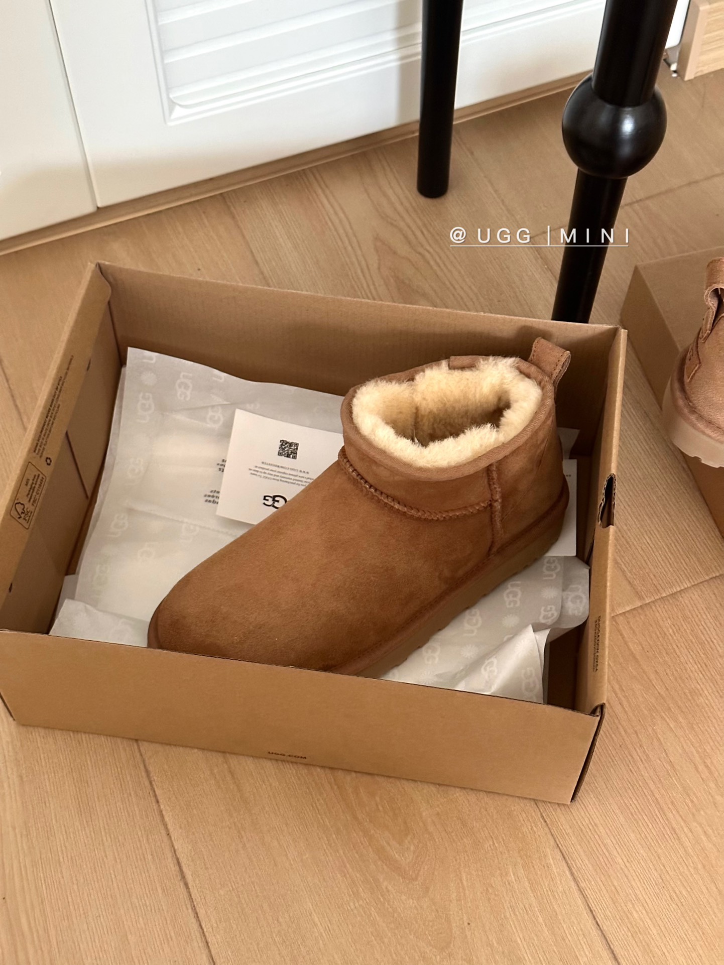 🆕🔜mini～周冬雨｜男款
▪️采用隆丰澳洲进口皮毛一体
▪️防滑.耐磨大底  
size：40-44【