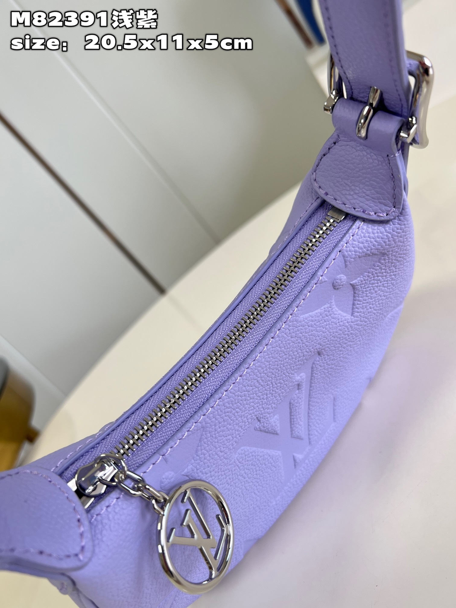 顶级原单M82391浅紫M82426MiniMoon手袋选用柔软MonogramEmpreinte压纹皮