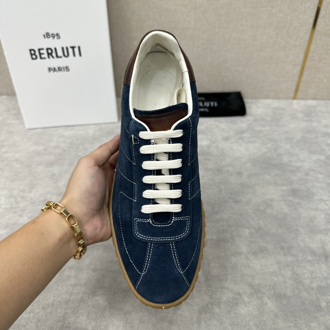 Berlut*布鲁提全新的复古风德训