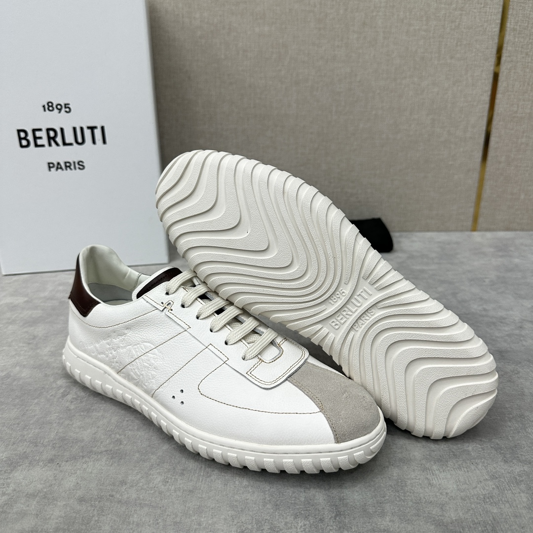 Berlut*布鲁提全新的复古风德训