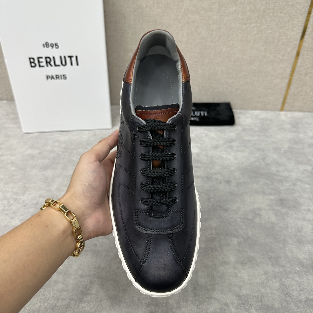 Berlut*布鲁提全新的复古风德训