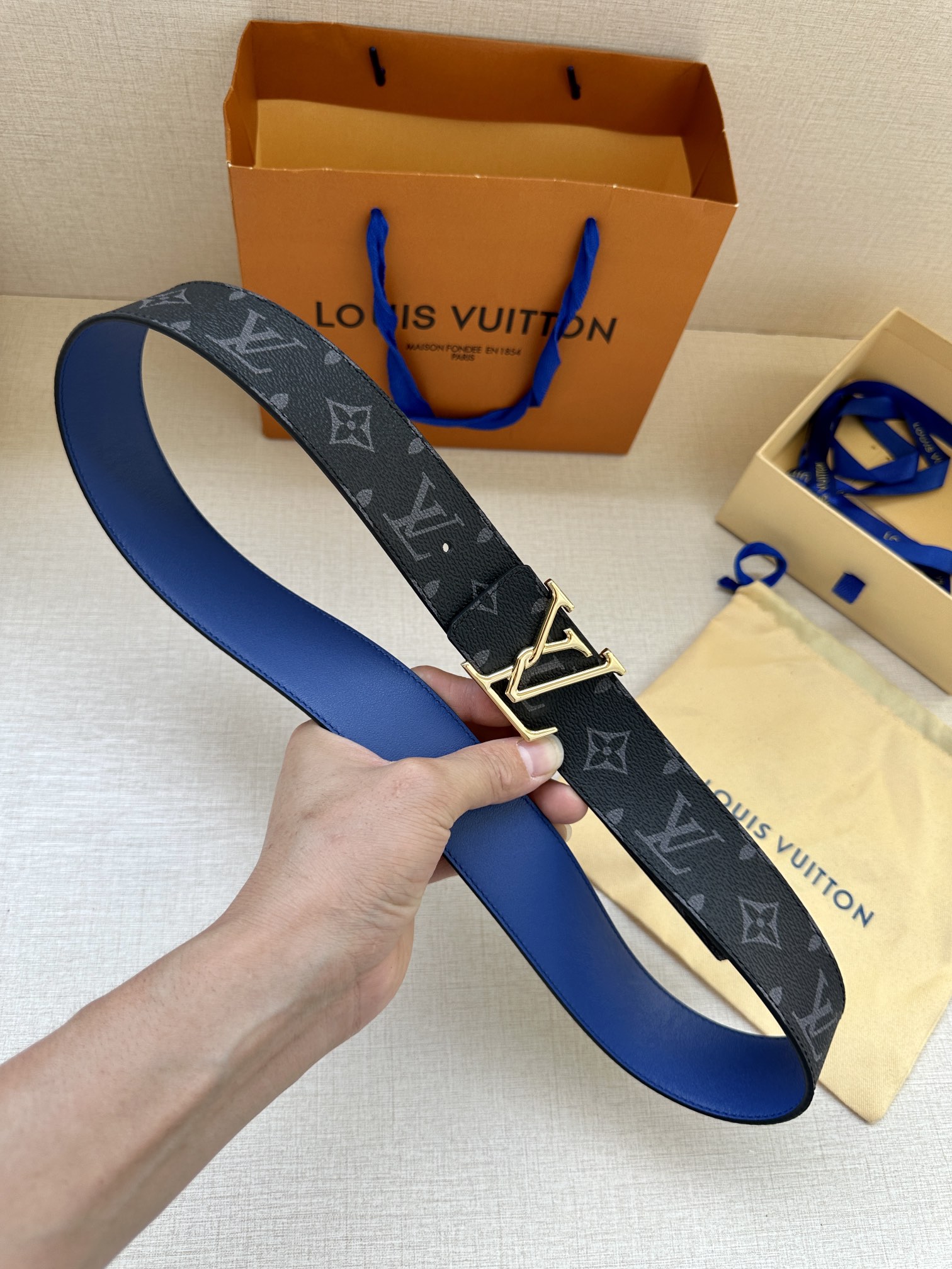 作为路易威登备受喜爱的设计之一LVI