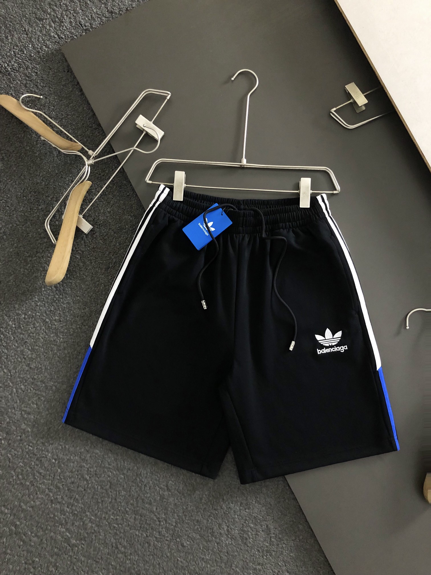 Louis Vuitton Haute Couture Haute Couture Ready-to-Wear Clothing Dress 2