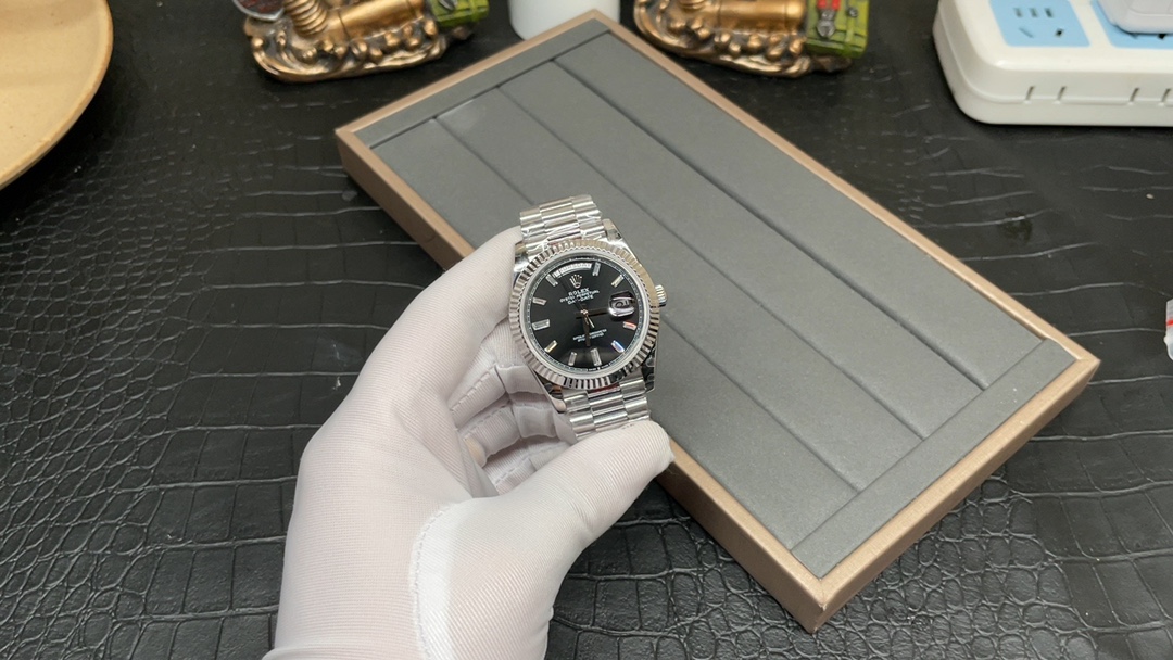 Rolex DD日志系列 “黑冰糖” 双历