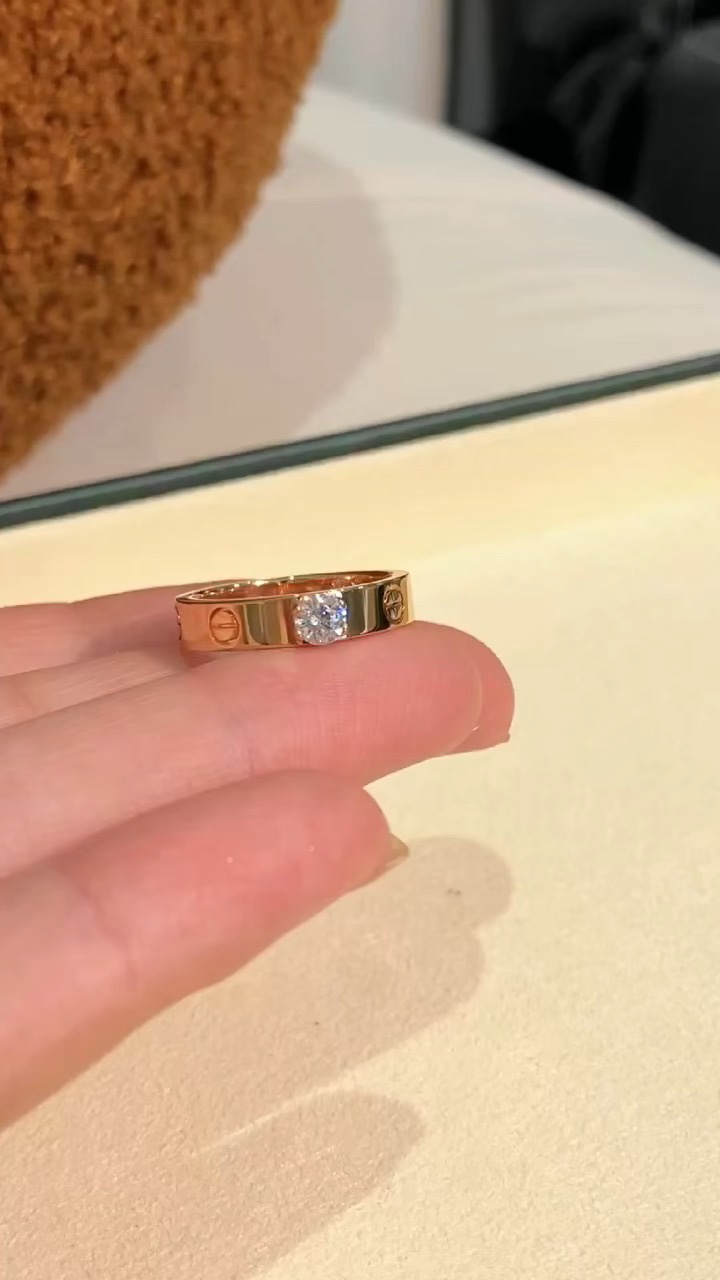 Cartier Cartier 玫瑰金单钻love戒指