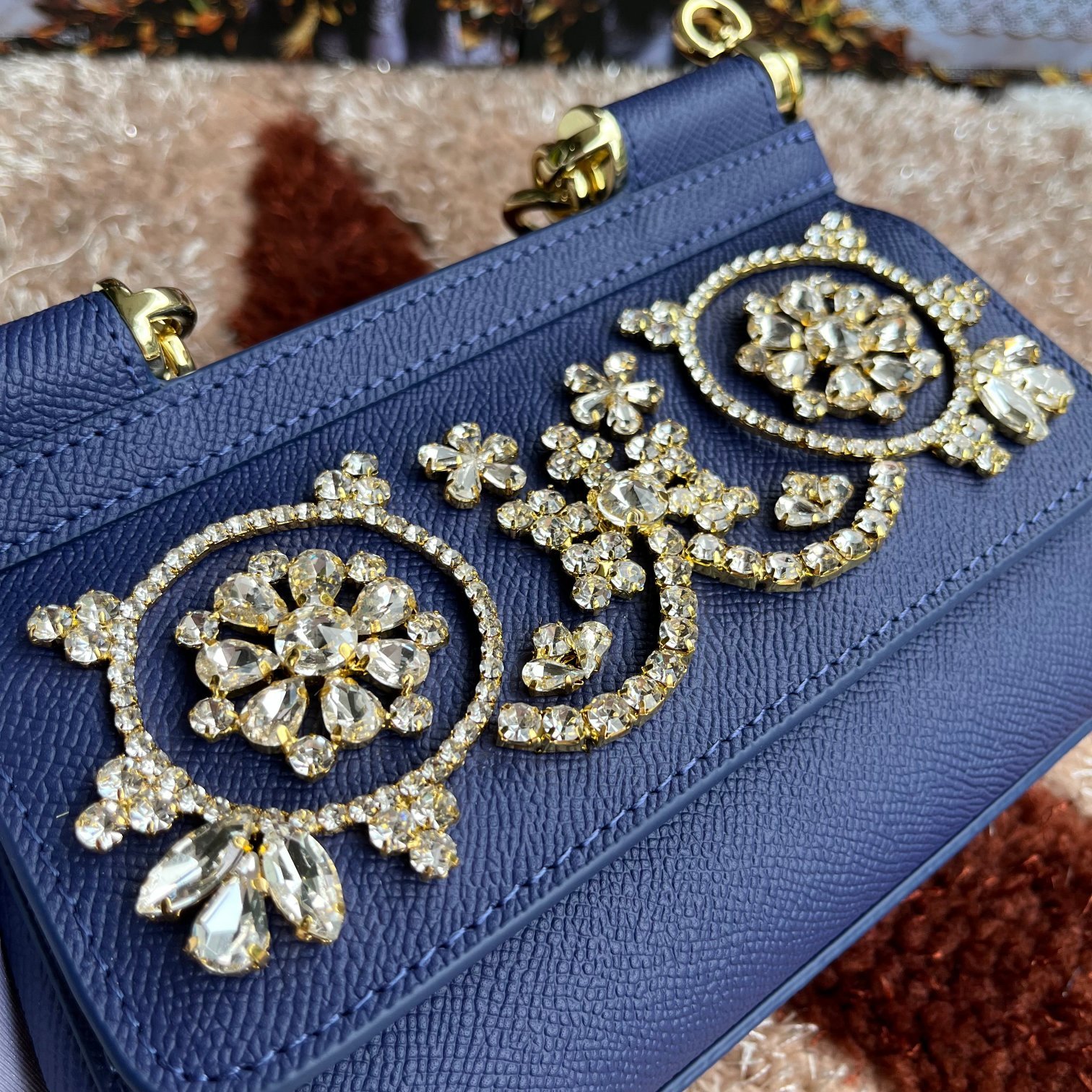 款号4133掌纹高端货Dolce&Gabbana杜嘉班纳时尚界另一款铂金包细腻手工制造经典款纯色百搭众多