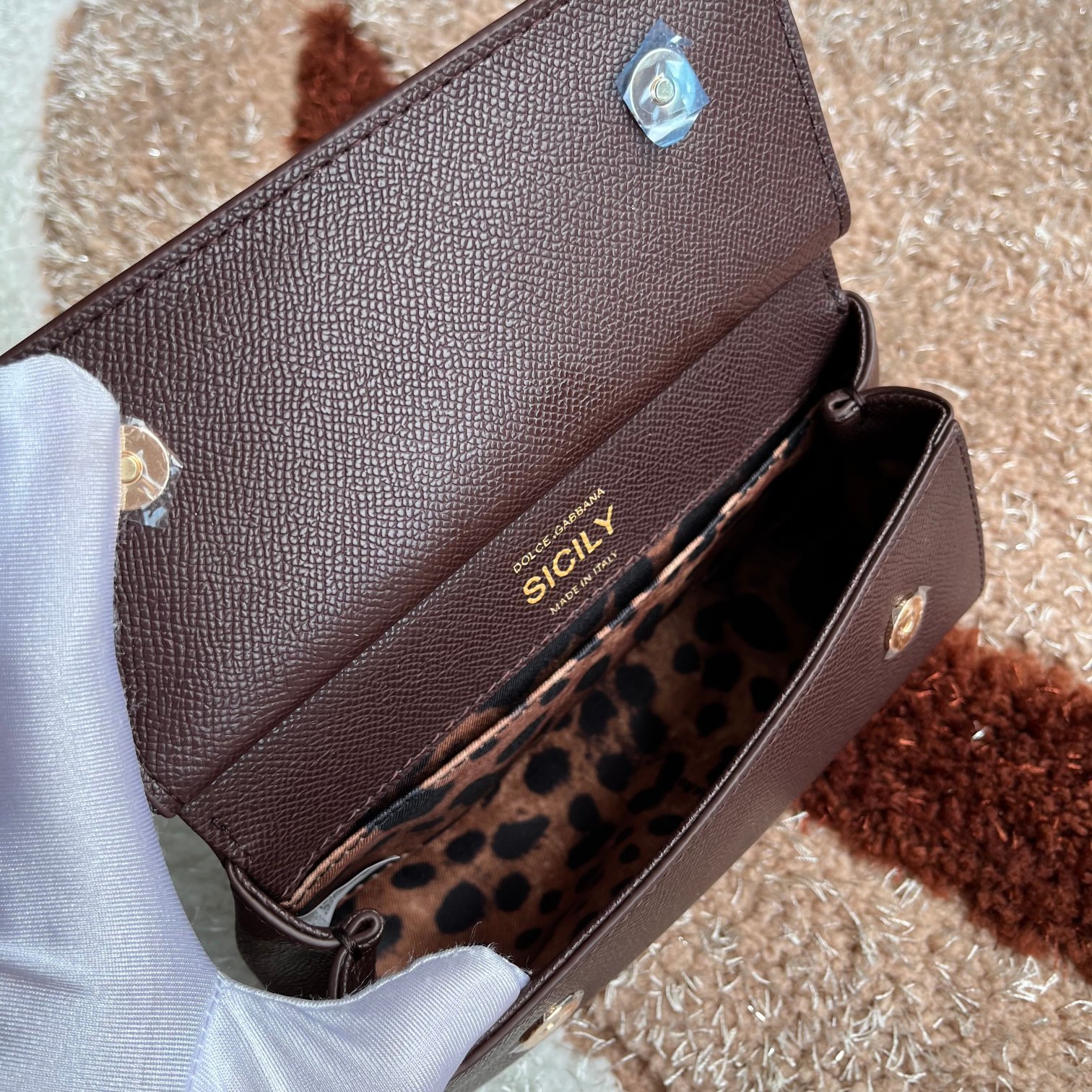 款号4133掌纹高端货Dolce&Gabbana杜嘉班纳时尚界另一款铂金包细腻手工制造经典款纯色百搭众多