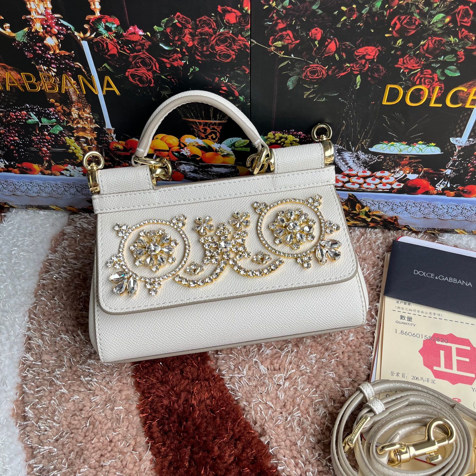 款号4133掌纹高端货Dolce&Gabbana杜嘉班纳时尚界另一款铂金包细腻手工制造经典款纯色百搭众多