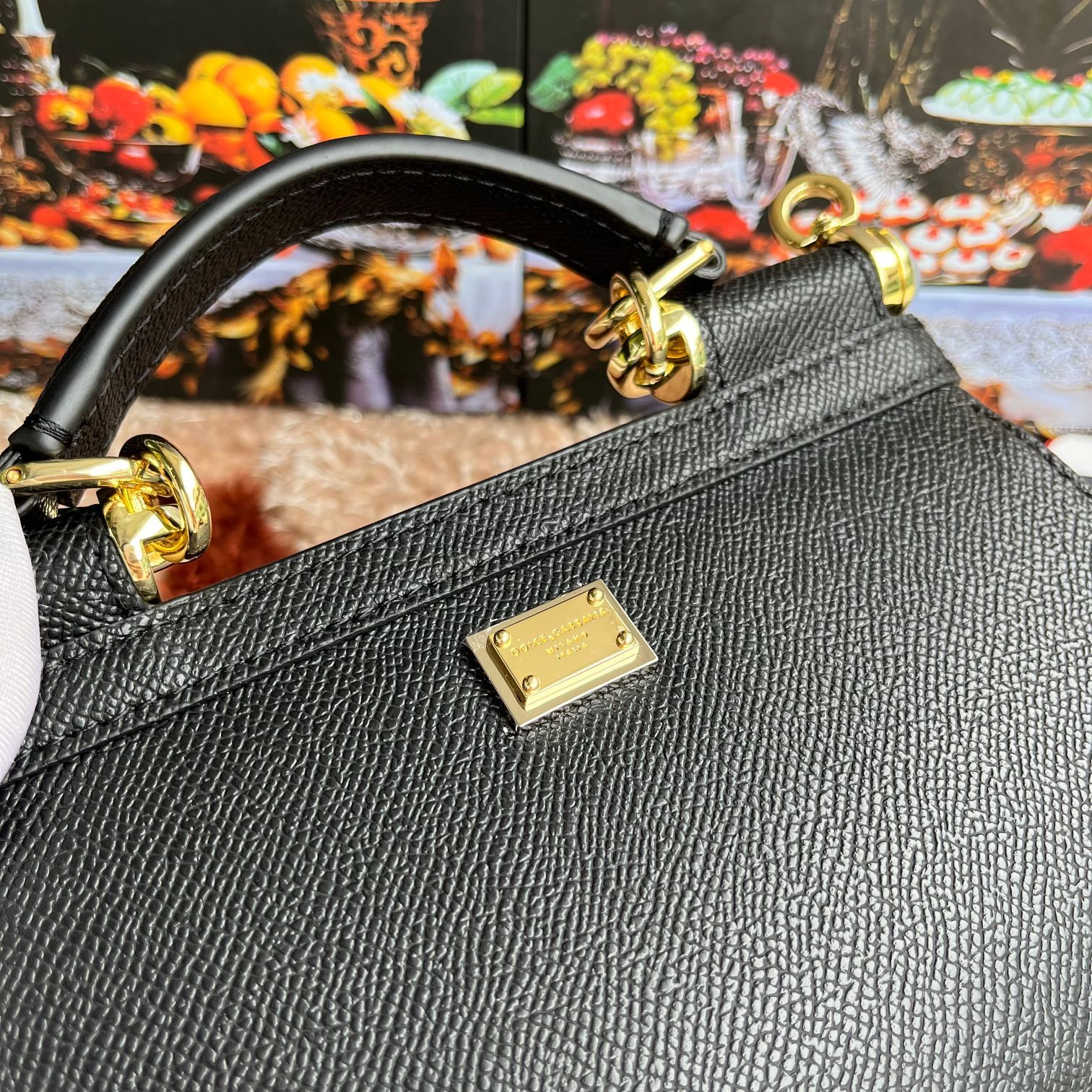 款号4133掌纹高端货Dolce&Gabbana杜嘉班纳时尚界另一款铂金包细腻手工制造经典款纯色百搭众多