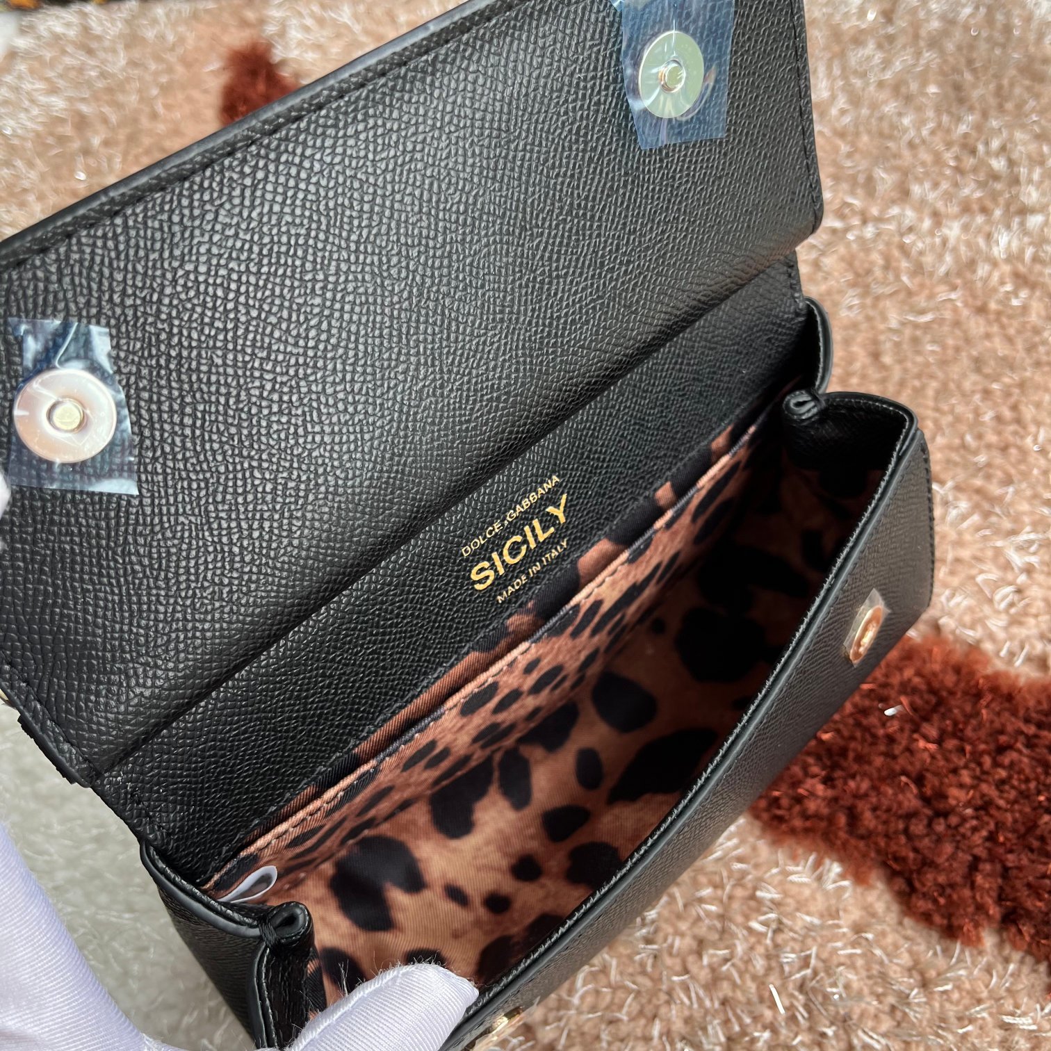 款号4133掌纹高端货Dolce&Gabbana杜嘉班纳时尚界另一款铂金包细腻手工制造经典款纯色百搭众多