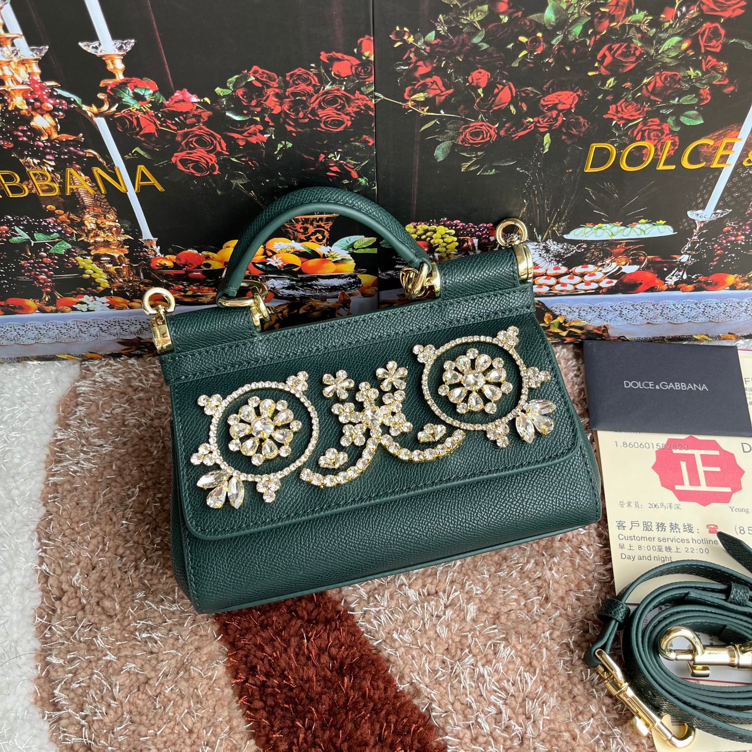 款号4133掌纹高端货Dolce&Gabbana杜嘉班纳时尚界另一款铂金包细腻手工制造经典款纯色百搭众多