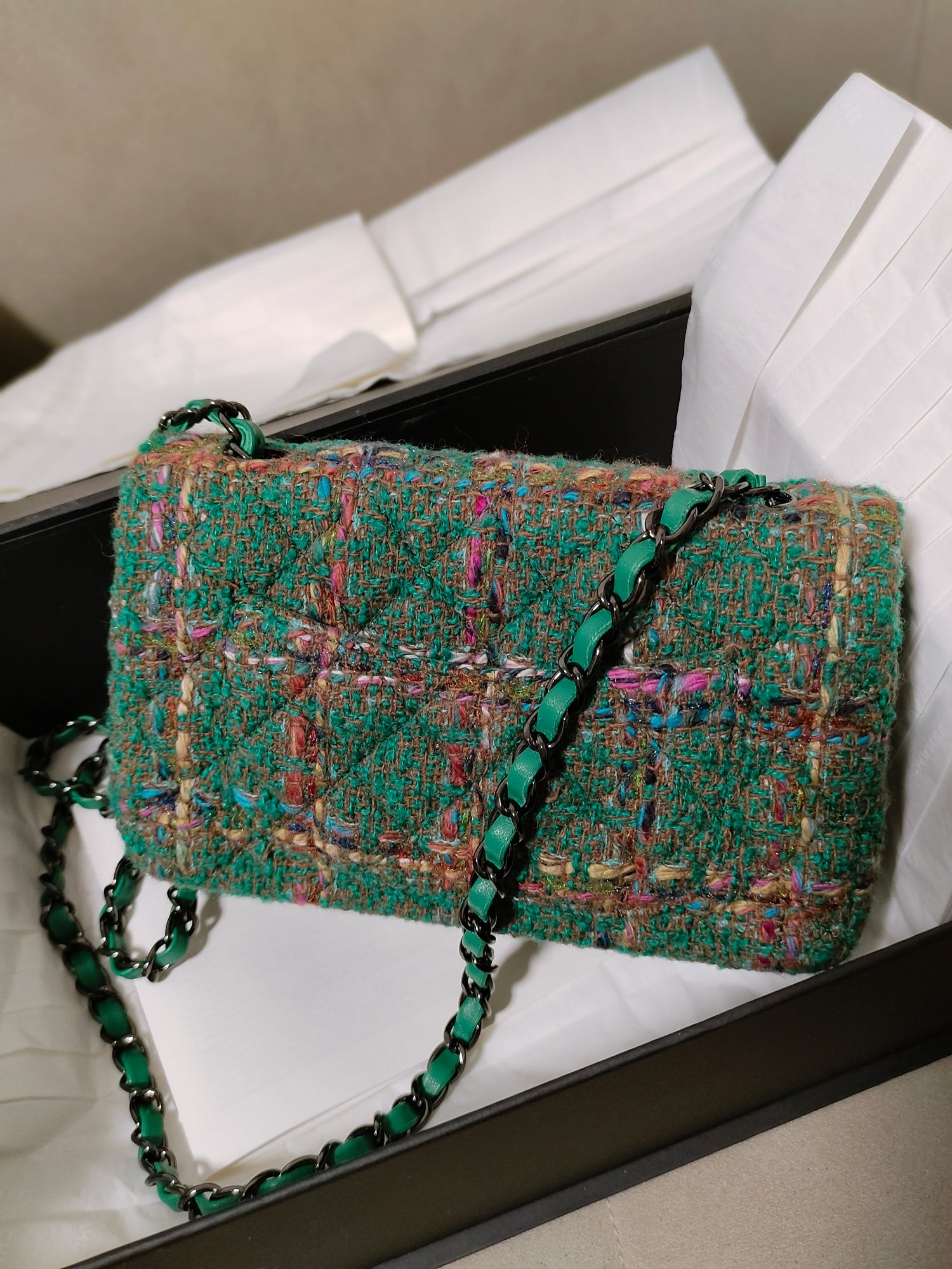 Xiaoxiang Chanel 23a woolen large mini moss green20cm
