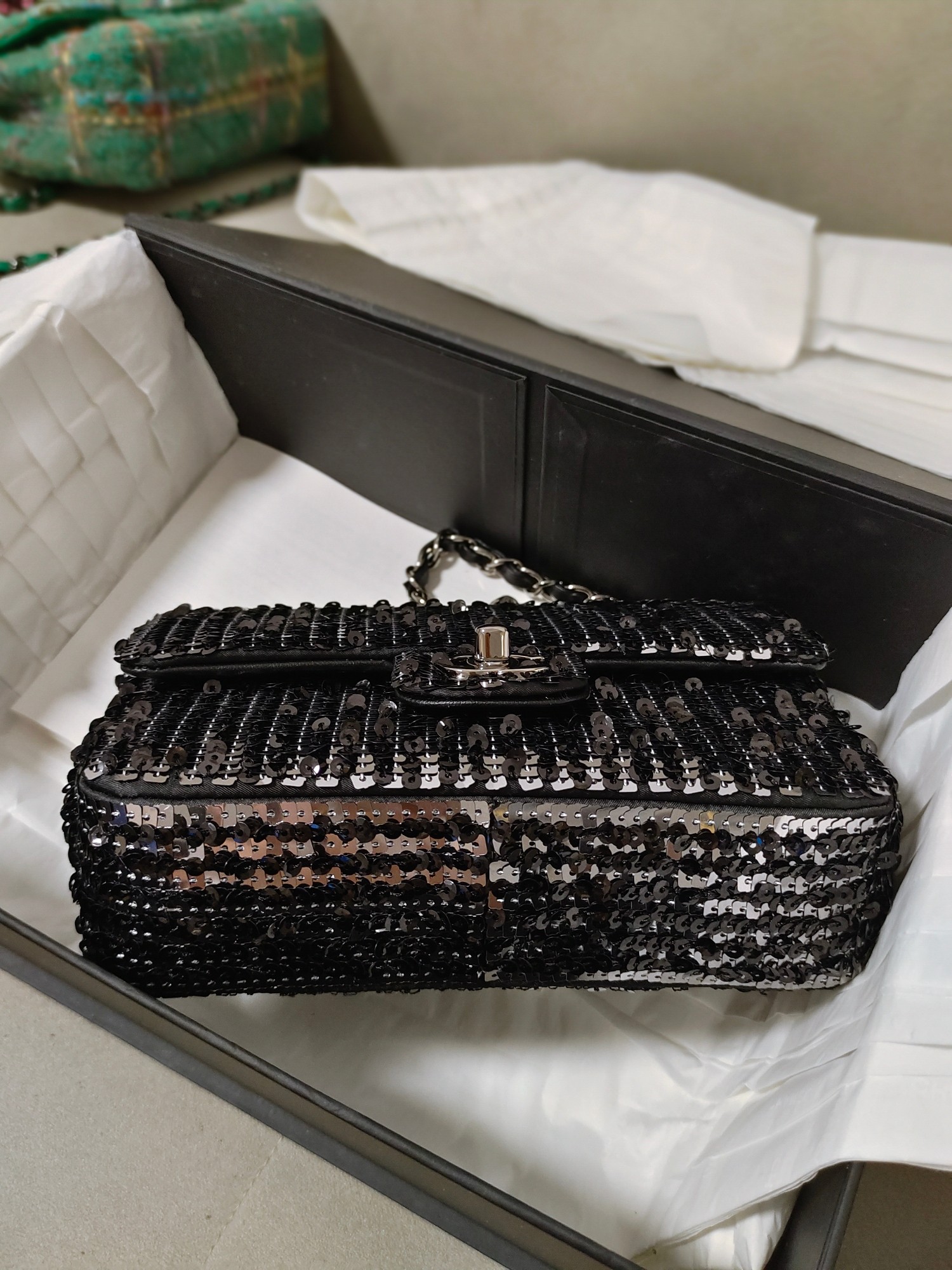 Chanel Xiaoxiang counter edition inspection CF large mini sequin blackHandmade sequins