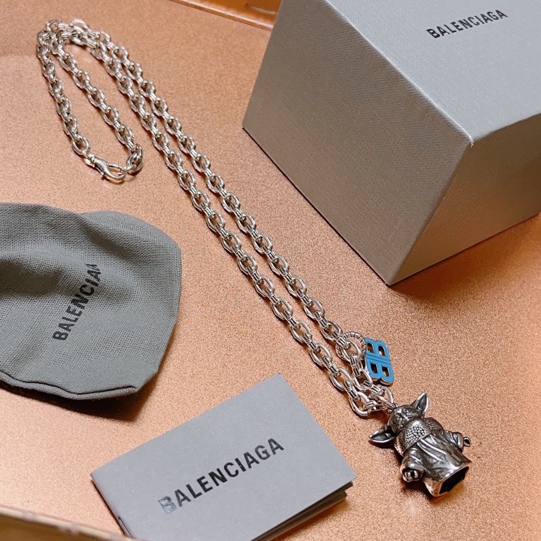 批150原单货🔹🔹新品 巴黎世家项链 Balenciaga 新款项链🔹专柜一致 细节做工精细 每个细节流程到位 设计工艺精细 火爆款出货 设计独特 复古风格 巴黎世家项链