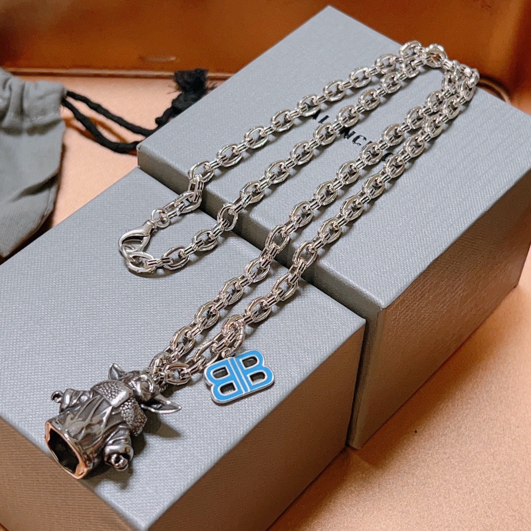 批150原单货🔹🔹新品 巴黎世家项链 Balenciaga 新款项链🔹专柜一致 细节做工精细 每个细节流程到位 设计工艺精细 火爆款出货 设计独特 复古风格 巴黎世家项链