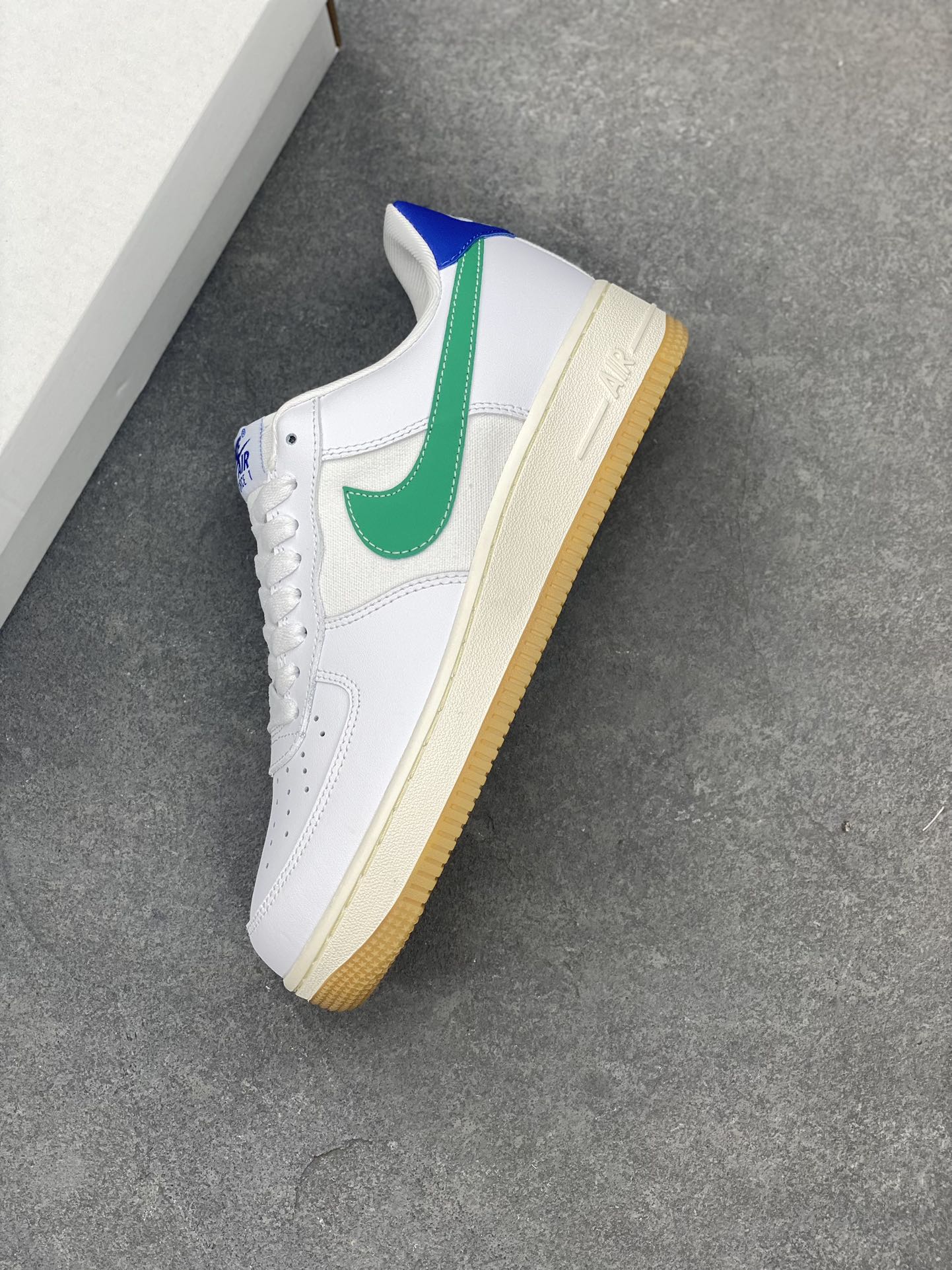 Nike Air Force 1 '07 White/Noble Red Leather Low-Top Classic Sneakers 8 i1690060349 1789 6