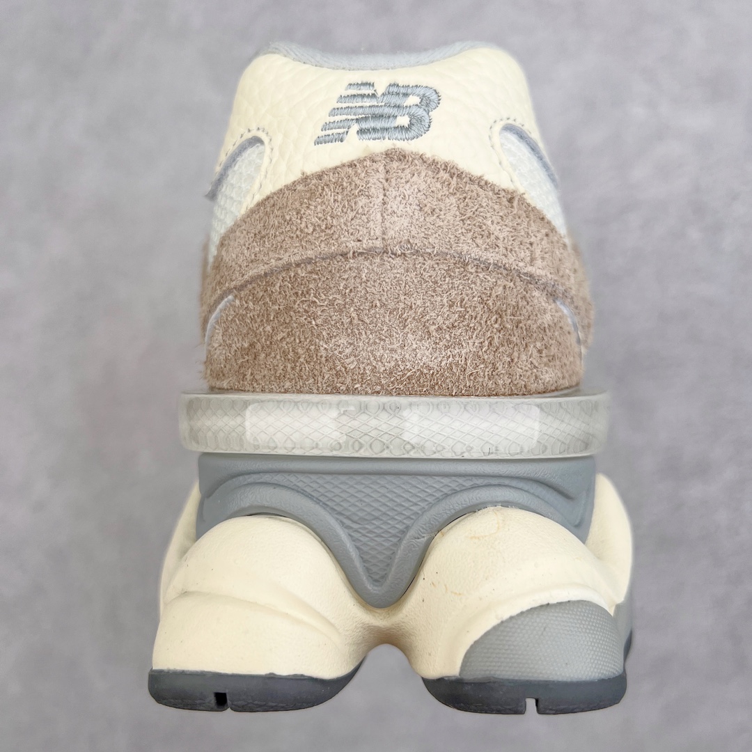 图片[8]-💰240 ＃M纯原 新百伦New Balance NB9060 棕白 U9060HSB 全套原楦原纸板原厂数据开发 进口三明治网面 原装进口翻毛皮料正确绒感卡色 正确中底拉帮中底网布细节 原厂标裁 带紫光防伪 定制后跟透明水晶模块 冲裁组合 大底贴合程度胶水上色把控完美 整洁度挑战全网艺术家 多道序QC把关品质完善 匠心打造 耗时两个月开发完成 工艺极其复杂难度可想而知 新开独立私模大底 全网唯一正确六层组合大底 高端零售专供产物 Size：36 37 37.5 38 38.5 39 40 40.5 41 42 42.5 43 44 45.5 编码：by3936010-运动鞋