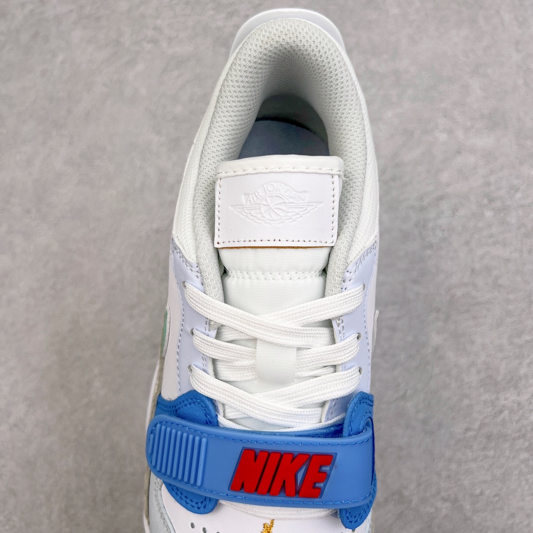 图片[5]-💰220 ＃KZ神版 Air Jordan Legacy AJ312 Low 低帮复古篮球鞋 灰蓝 FN8896-131 市场最强独一档产物 全套原纸板楦头开发 原厂大底磨具加持立体防滑纹理 原档数据后跟TPU子母扣魔术贴 原装可视Air Sole气垫 原汁原味最完美的312代版型 唯一正确鞋头趴度弧度高度鞋身腰线 进口港宝加持 后跟自然饱满 全鞋荧光划线卡点 追求极致完美 每一双都是工艺品 多重QC质检 超越公司货的品控标准 实实在在的免检产品 鞋身采用了皮革材质打造 横跨鞋面的魔术贴十分吸睛 侧面的Swoosh Logo的一部分被鞋面遮挡了一部分 颇具玩味 魔术贴上标有NK标识 而鞋舌上是Jordan的经典红色飞翼Logo 后跟和鞋底均采用了AJ3的设计 后跟上同样也使用了经典的爆裂纹图案 SIZE：36 36.5 37.5 38 38.5 39 40 40.5 41 42 42.5 43 44 44.5 45 46 47.5 编码：by2936090-运动鞋